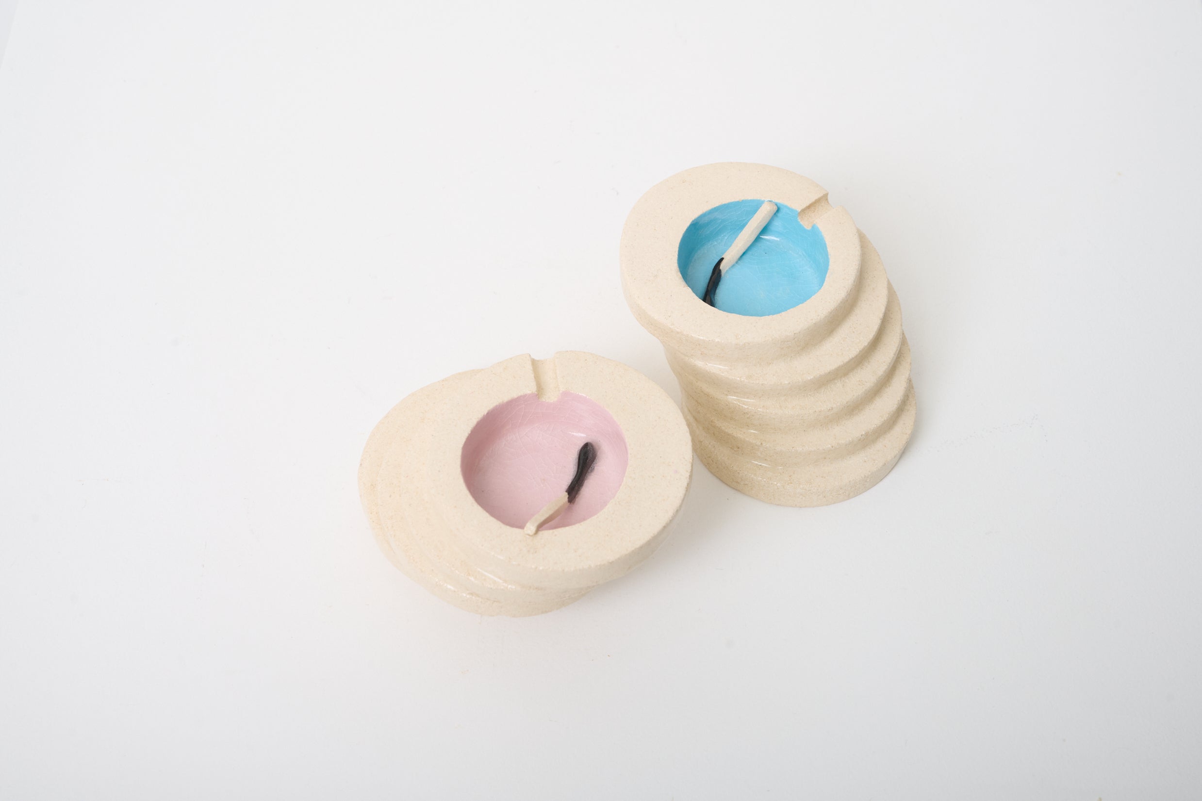 Céramique rose, "Les brûlés", 6/25, Lou Hubert-Astruc, 2024