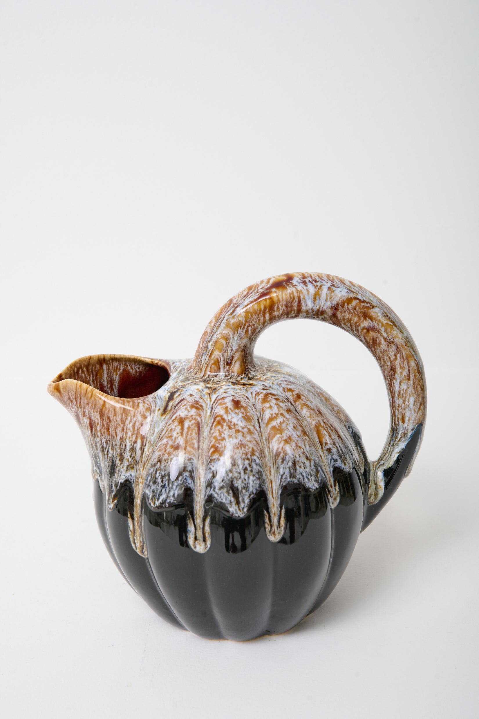 Pot à lait dans le goût de Vallauris, 1960