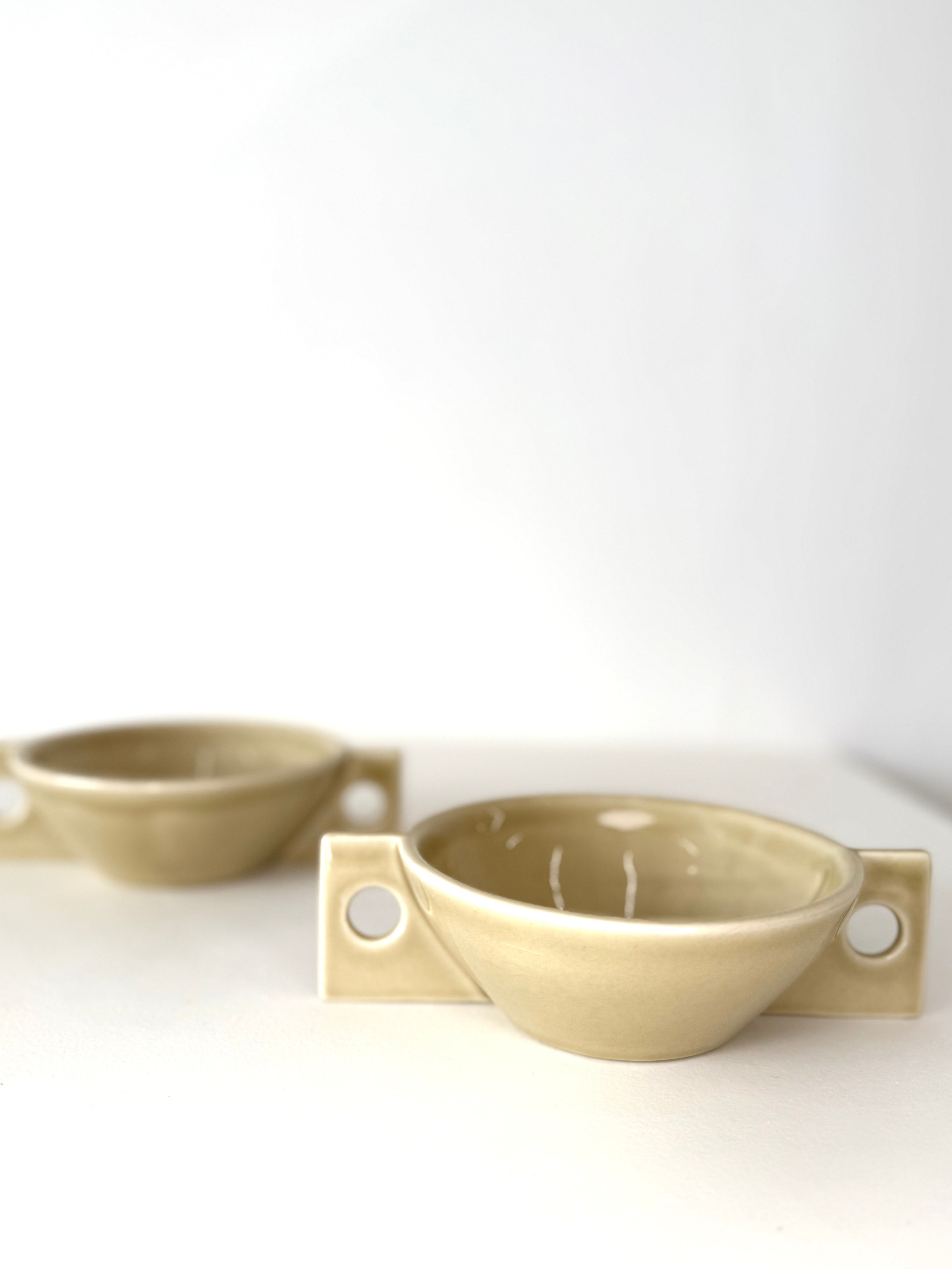 Duo de tasses géométriques, 1970s
