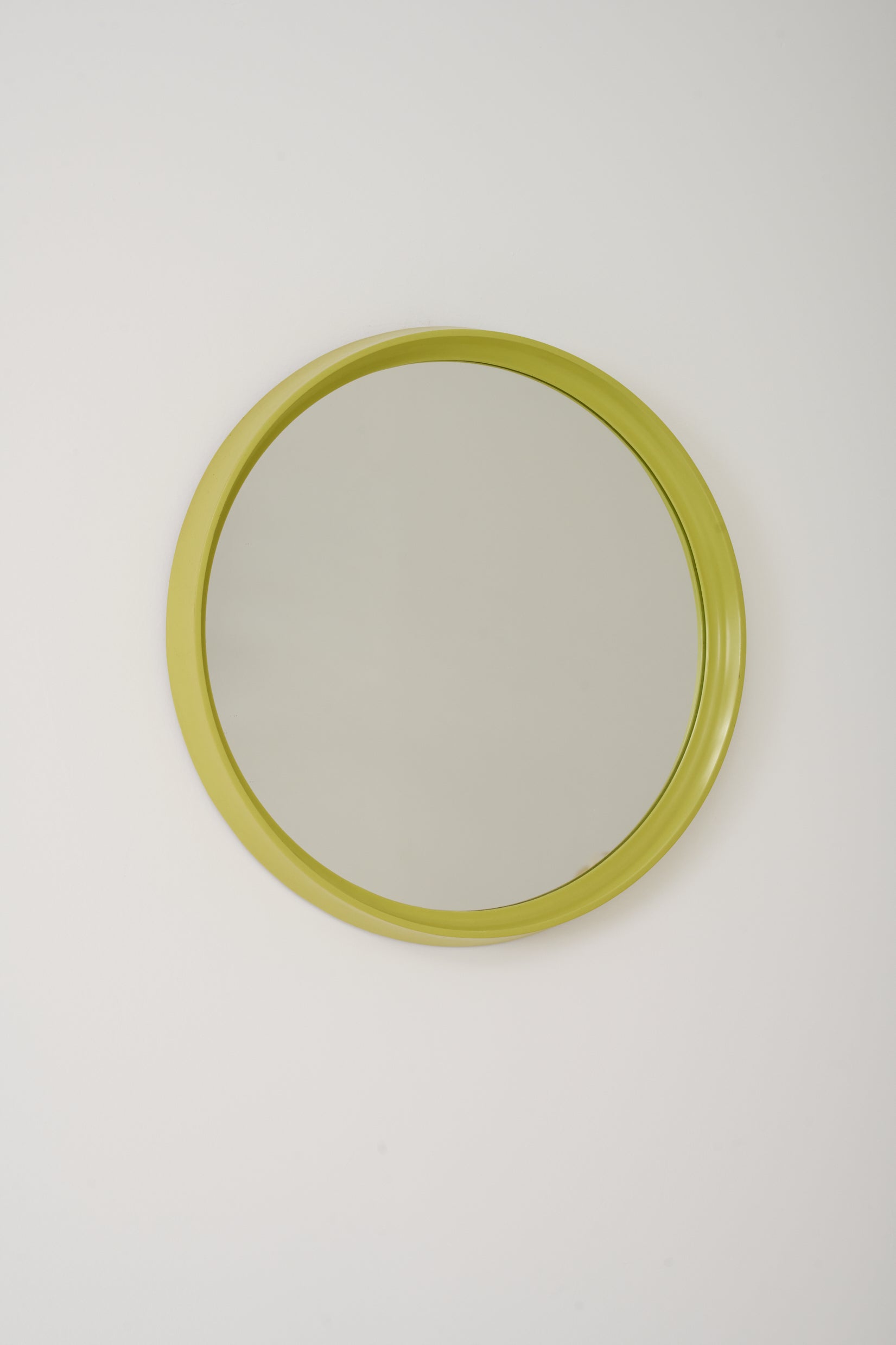Miroir rond en bois peint, 1960-1970