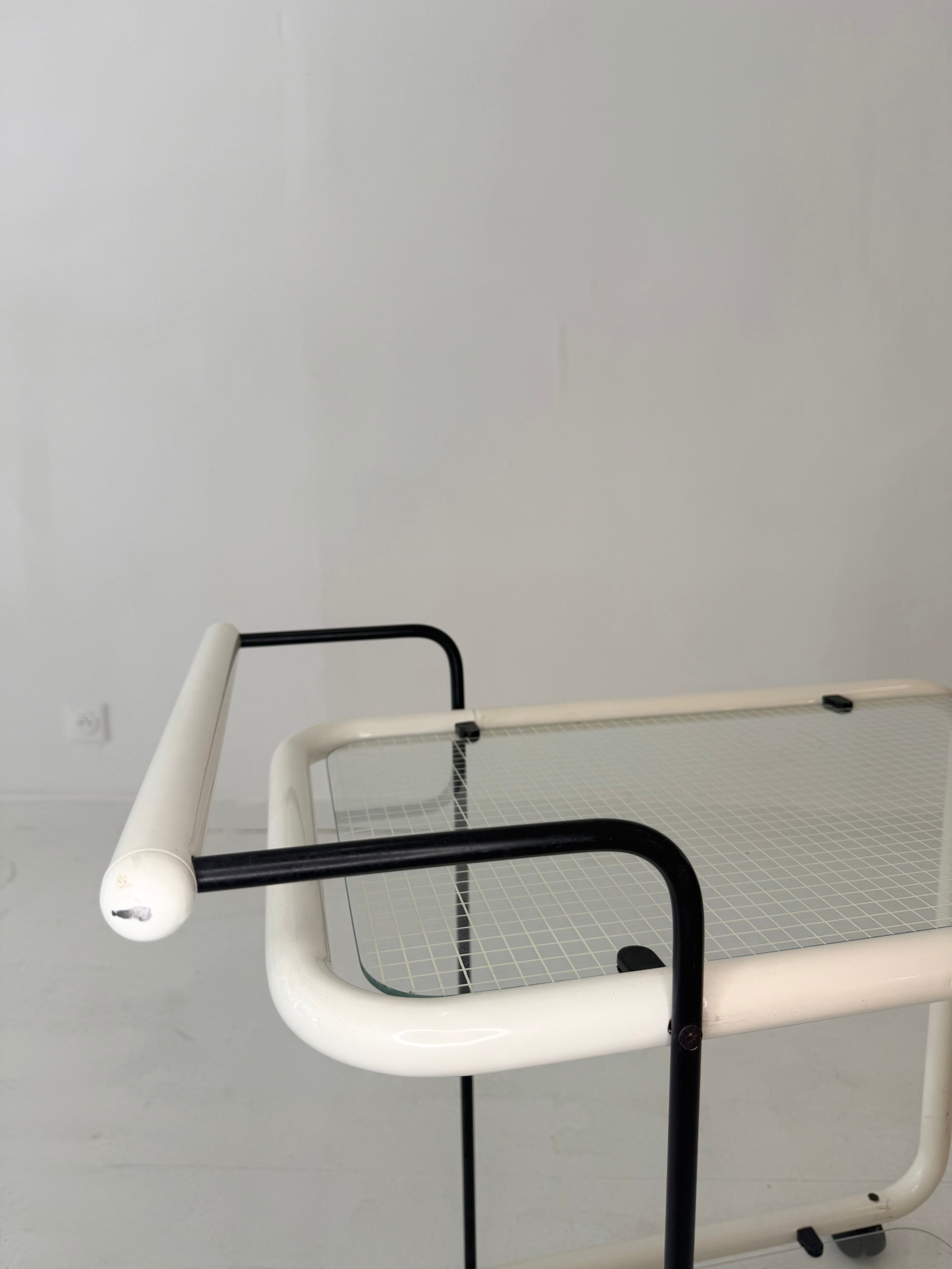 Desserte bicolore minimaliste, Italie, 1980s