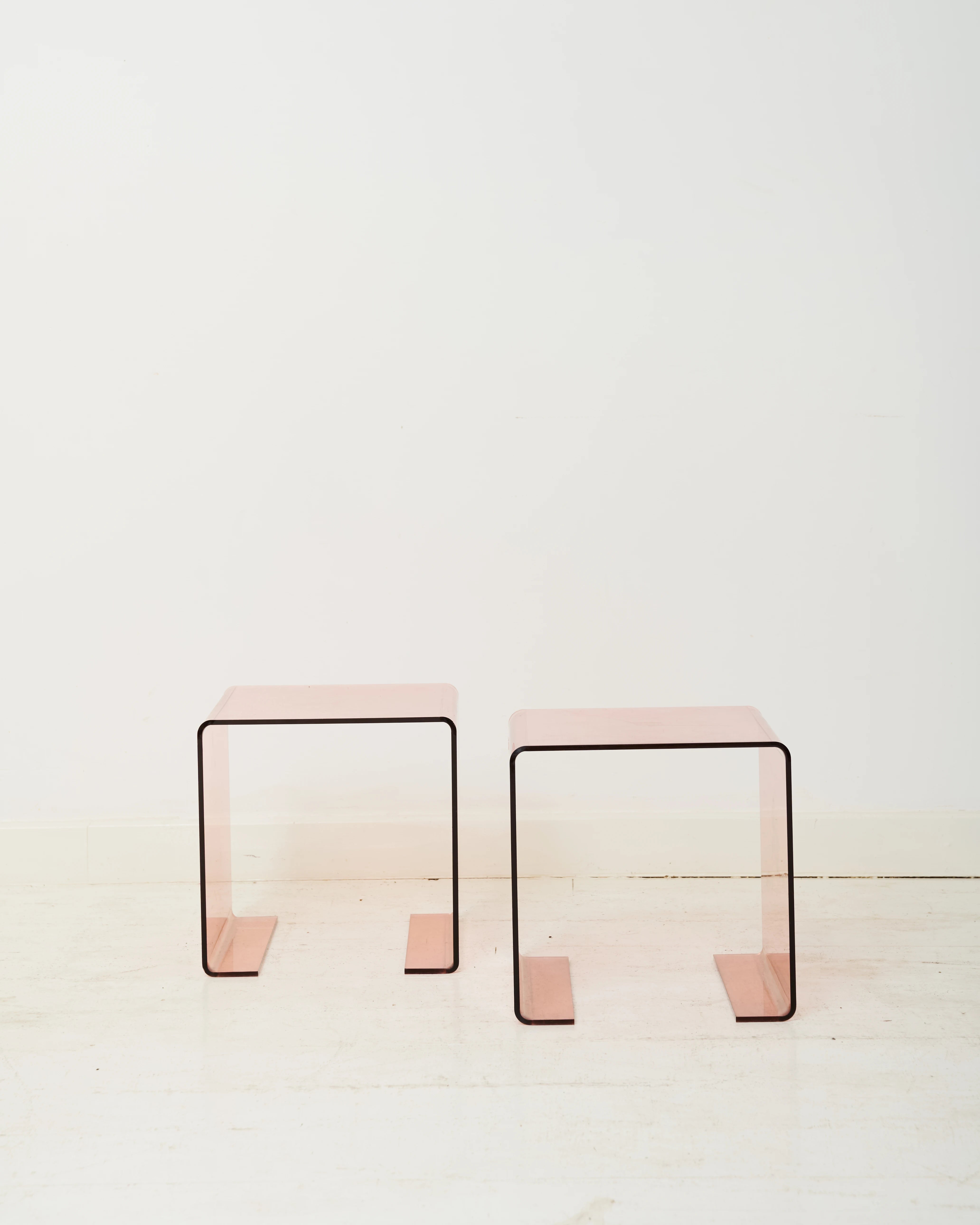 Duo de bouts de canapé roses, dlg Roche Bobois, 1970s
