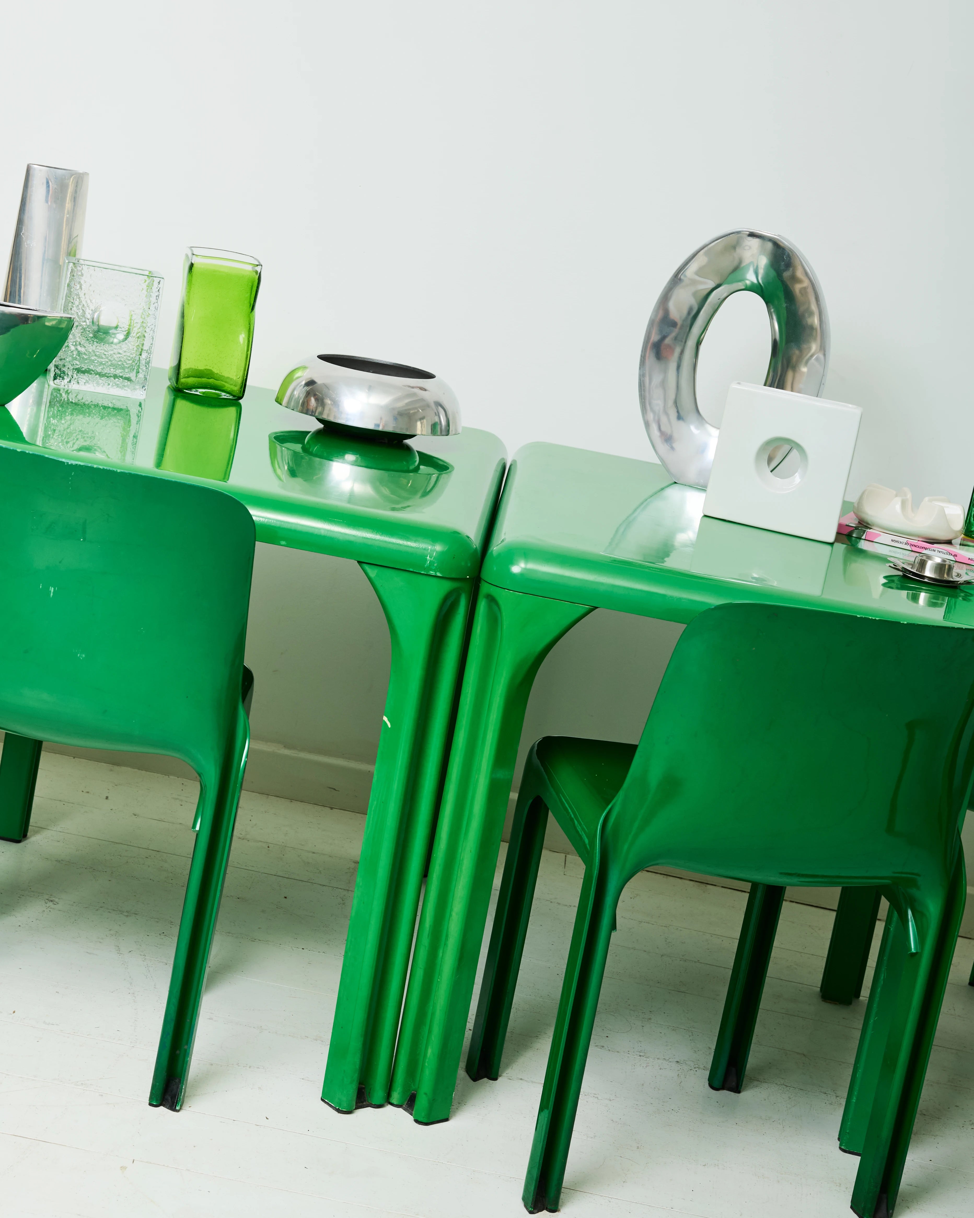 Table "Stadio 100" (1 sur 2), Vico Magistretti, Artemide, 1970-1980