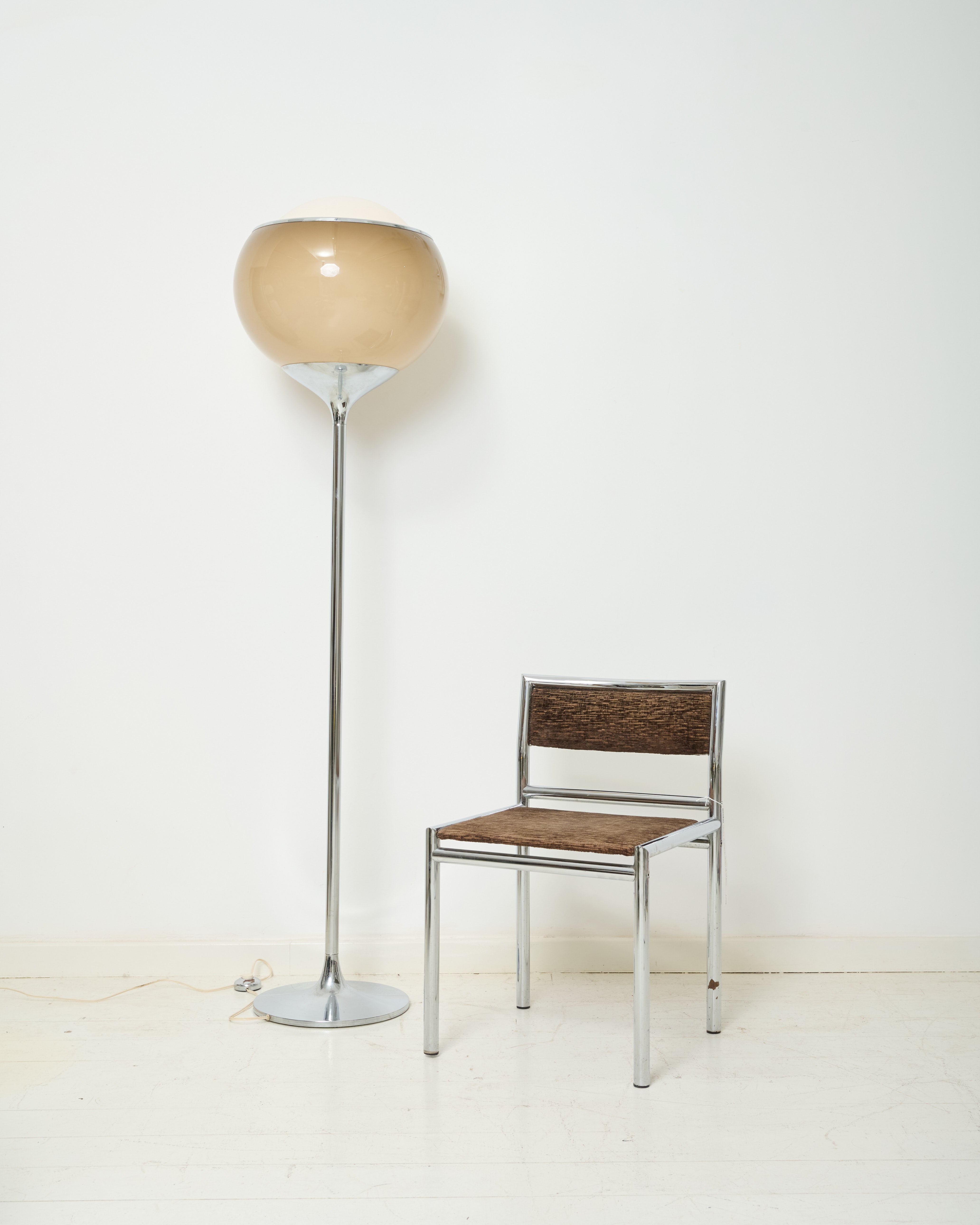 “Bud Grande” floor lamp, Guzzini, 1970s
