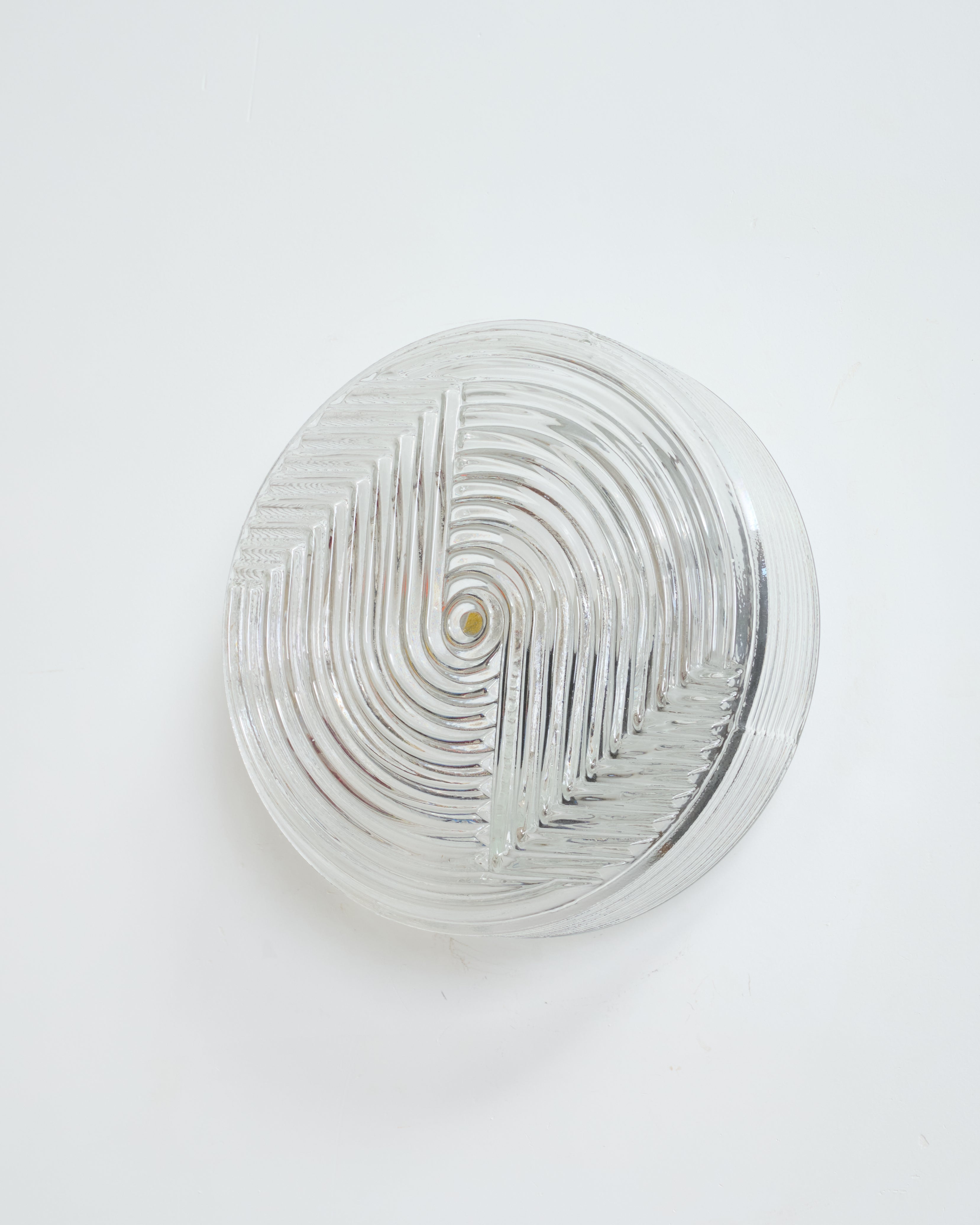 Duo d'appliques "Prisme", verre pressé, 1960s
