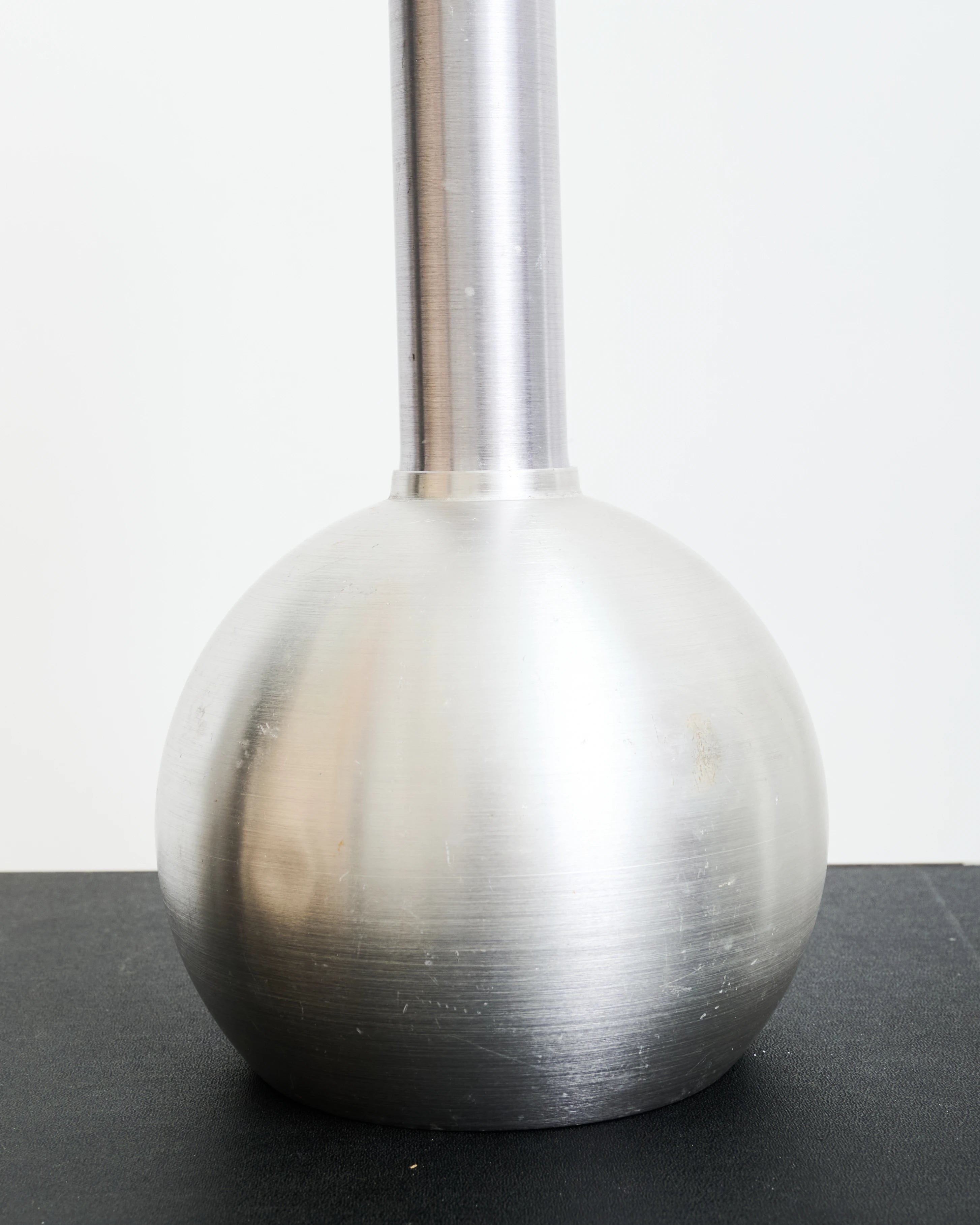 Paire de suspensions boule, aluminium brossé, 1970-1980