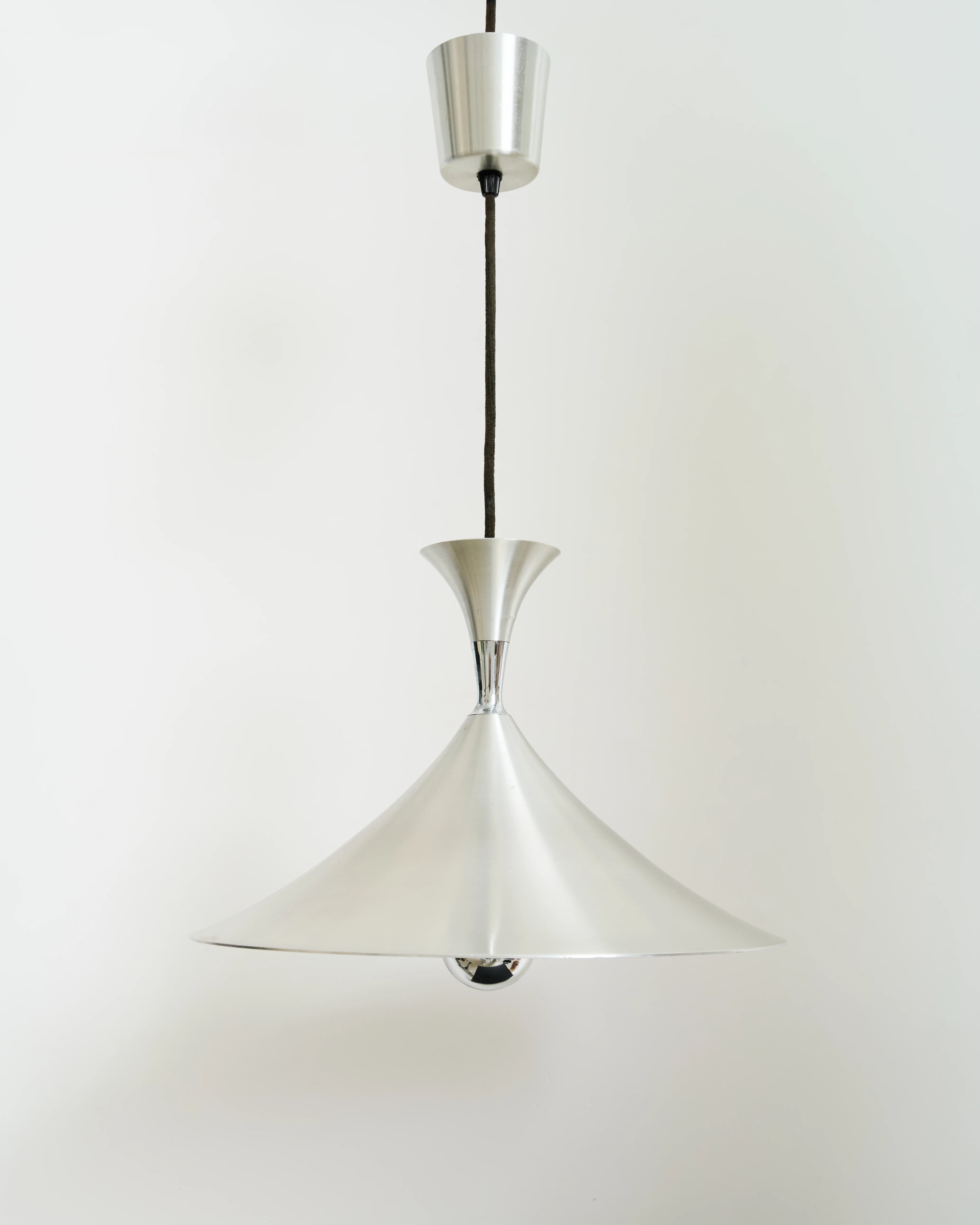 Suspension Diabolo, aluminium brossé, 1970-1980