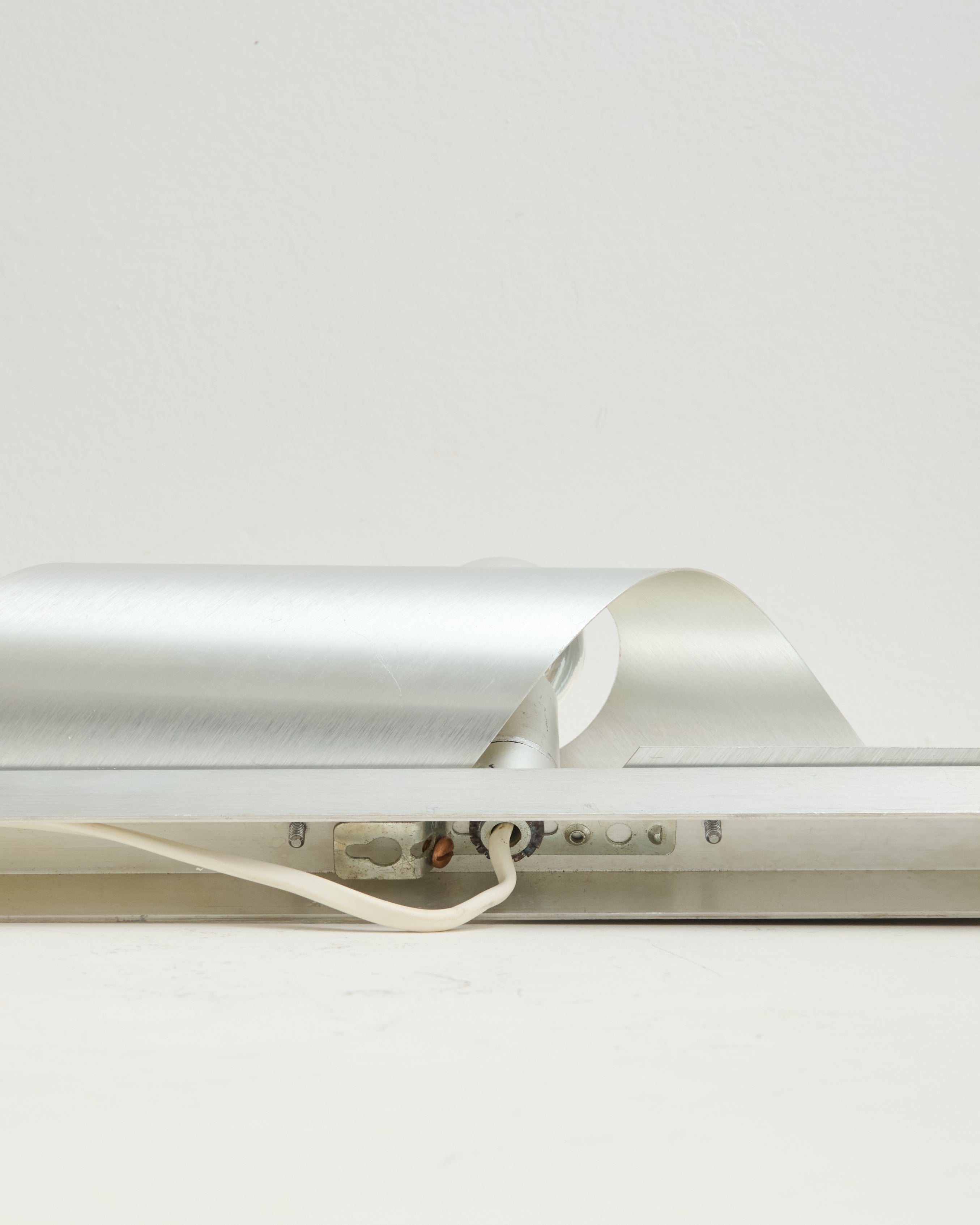 Applique cylindrique Space age, aluminium brossé, 1970-1980