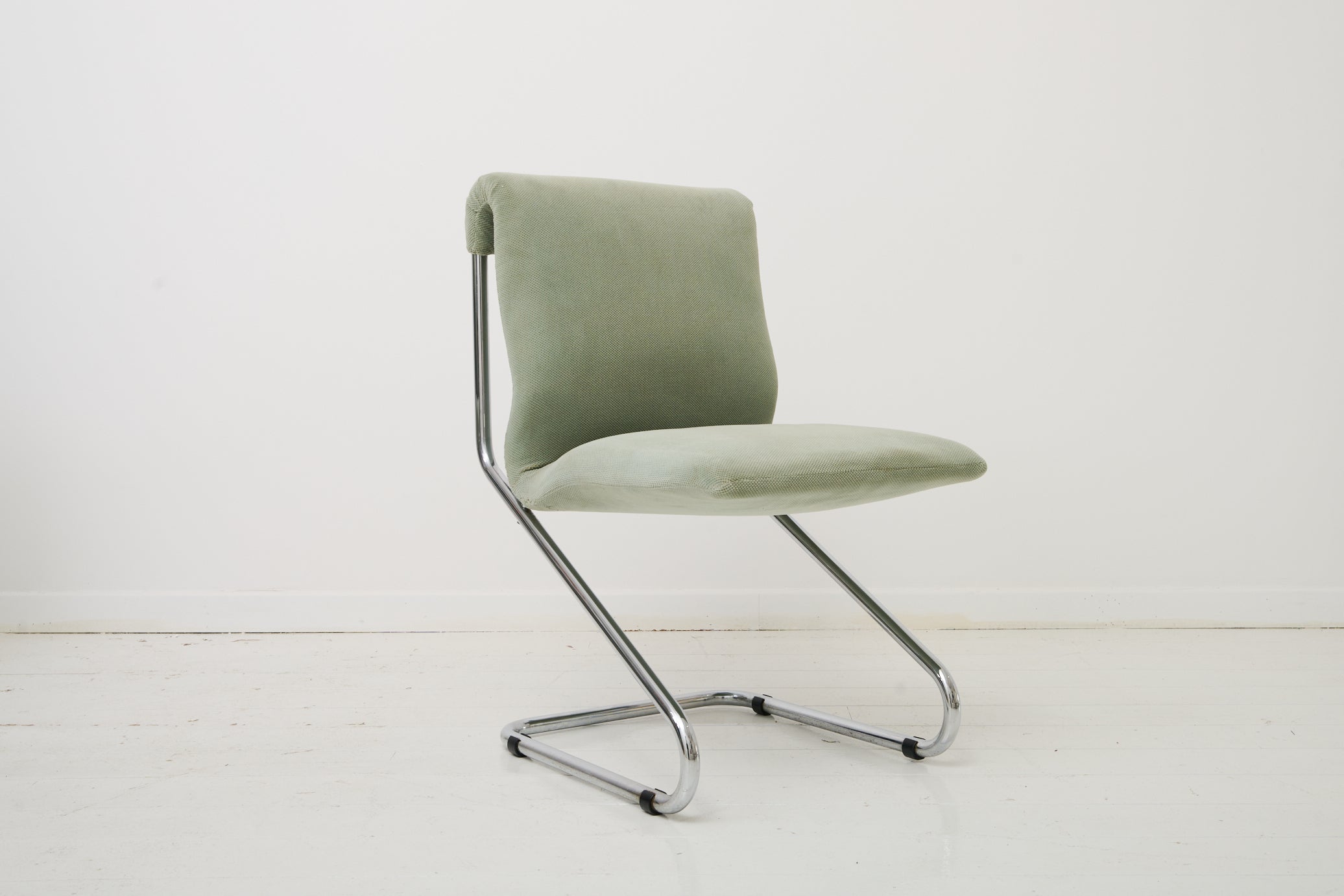 Chaises tubulaires (4), 1970
