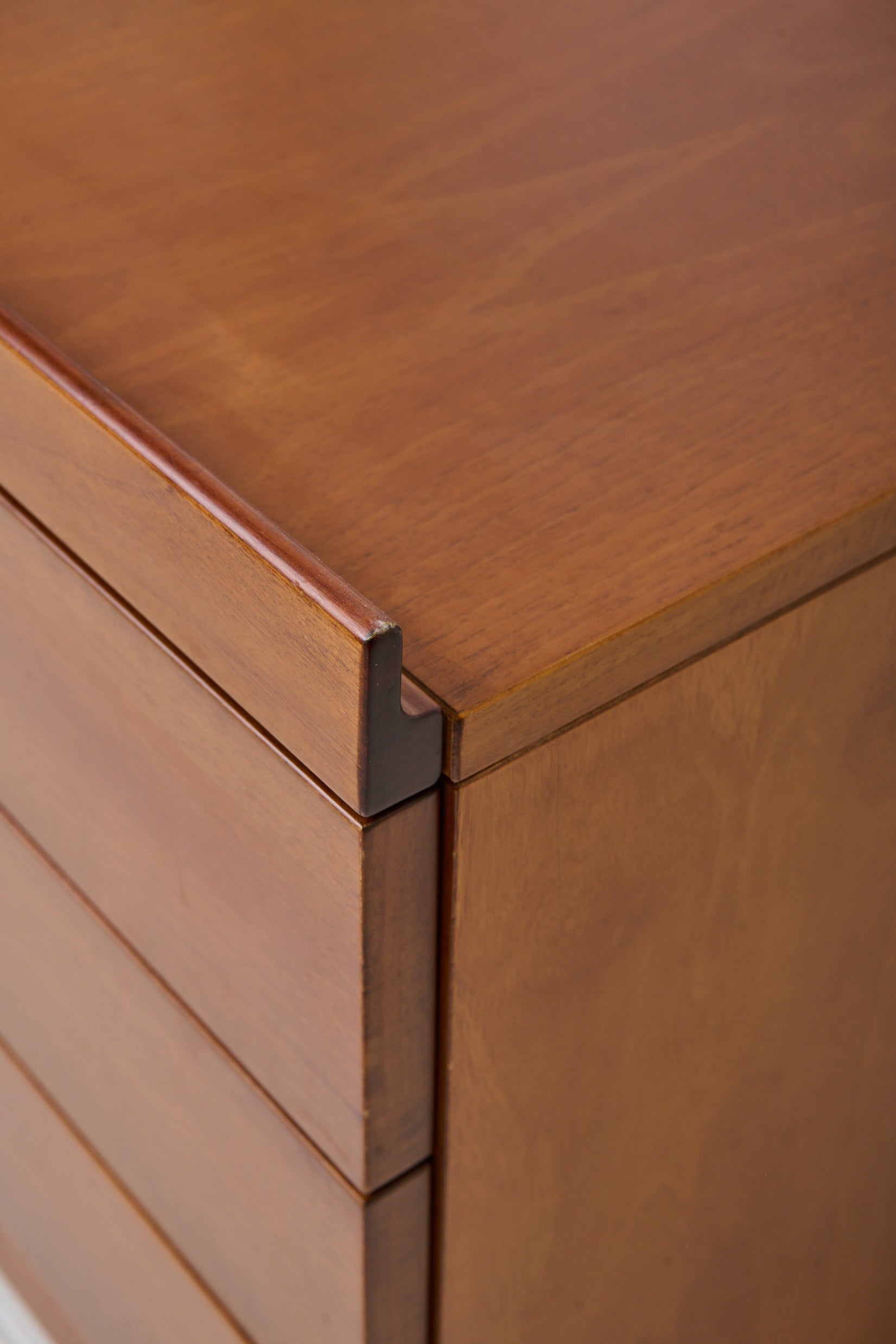 Petite commode, Tito Agnoli, Molteni, 1970s