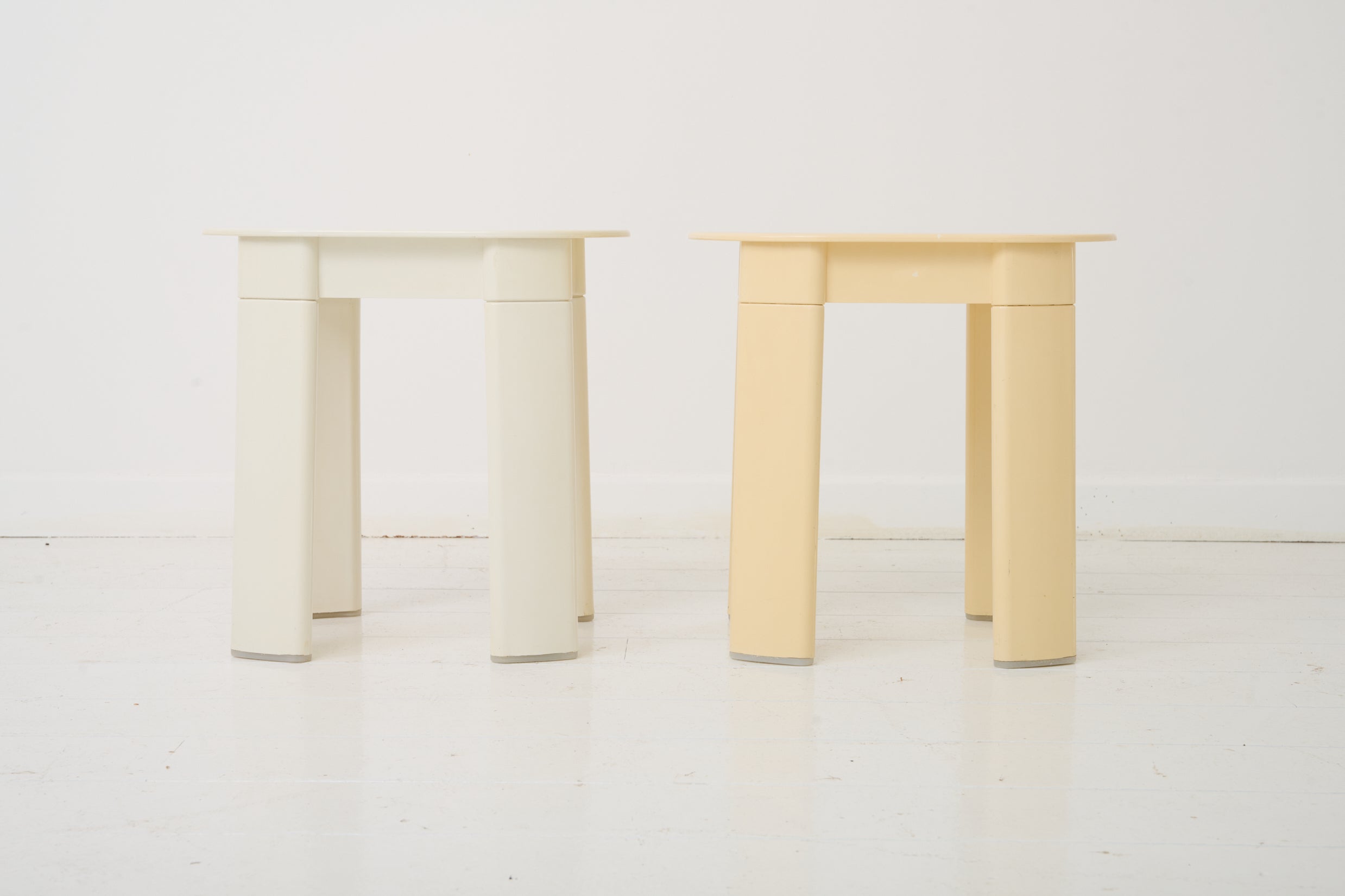 Tabouret blanc, Olaf Von Bohr, Gedy, 1970