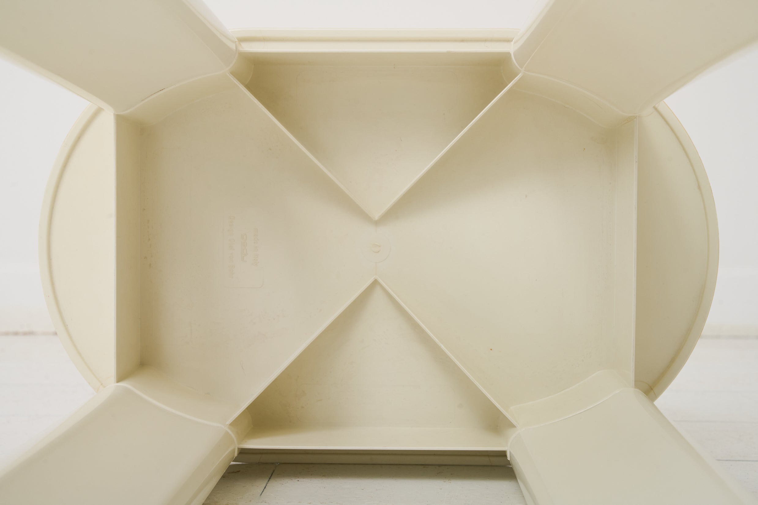 Tabouret blanc, Olaf Von Bohr, Gedy, 1970