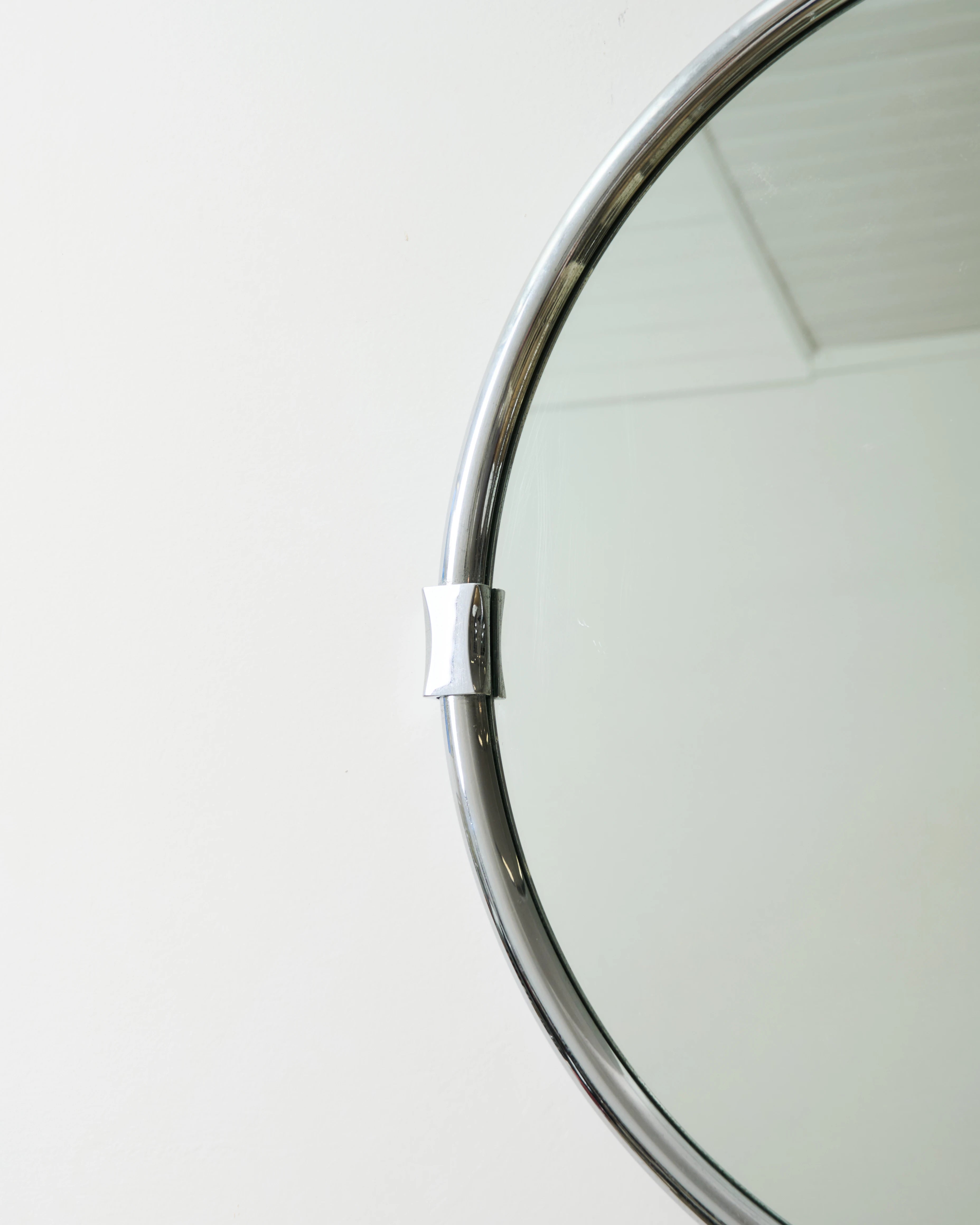 Miroir rond tubulaire en chrome, 1960-1970s