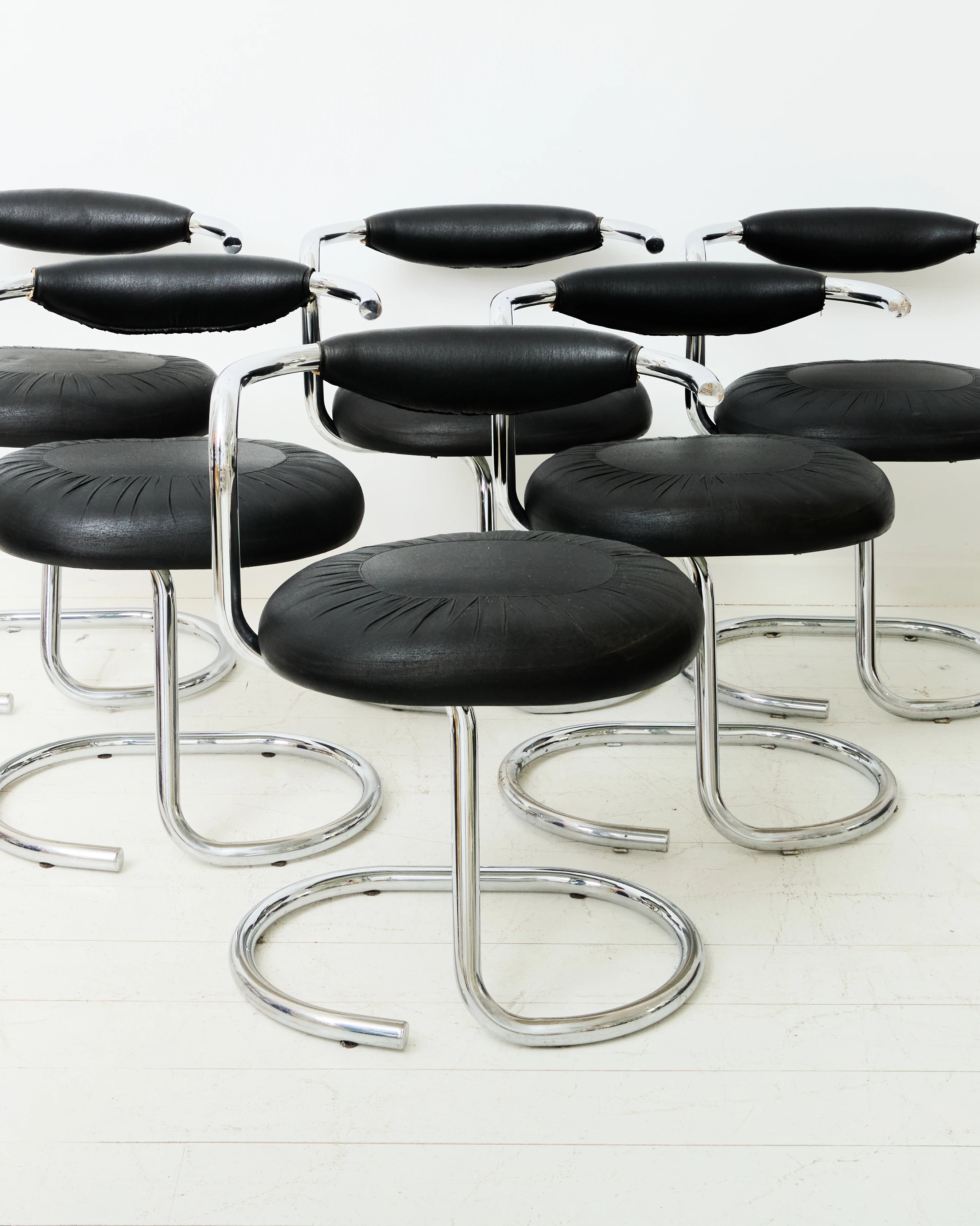 Paire de chaises "Cobra" (1 sur 3), Giotto Stoppino, Italie, 1970s