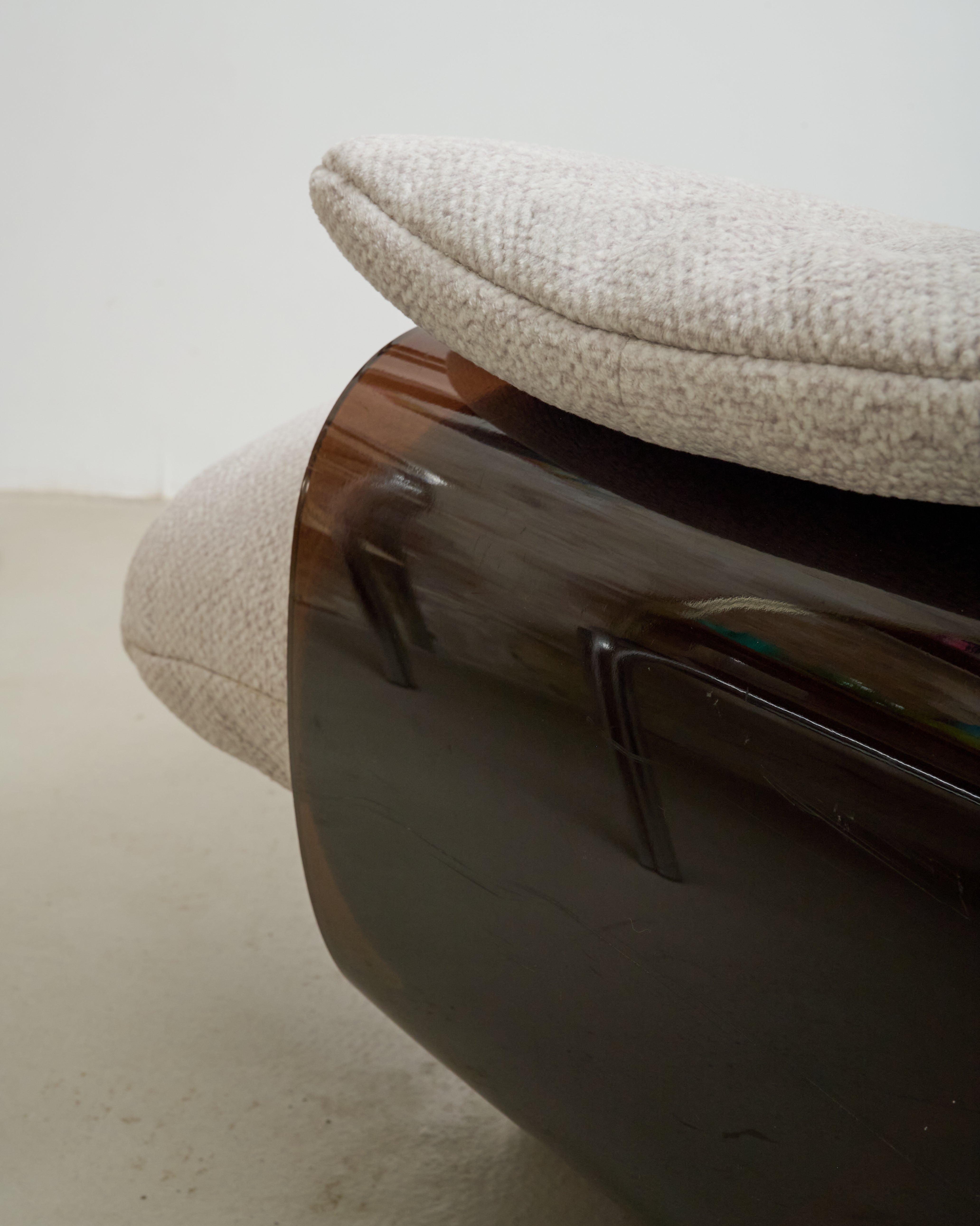 “Wave” fireside chair, Giovanni Offredi, Saporiti, 1970s