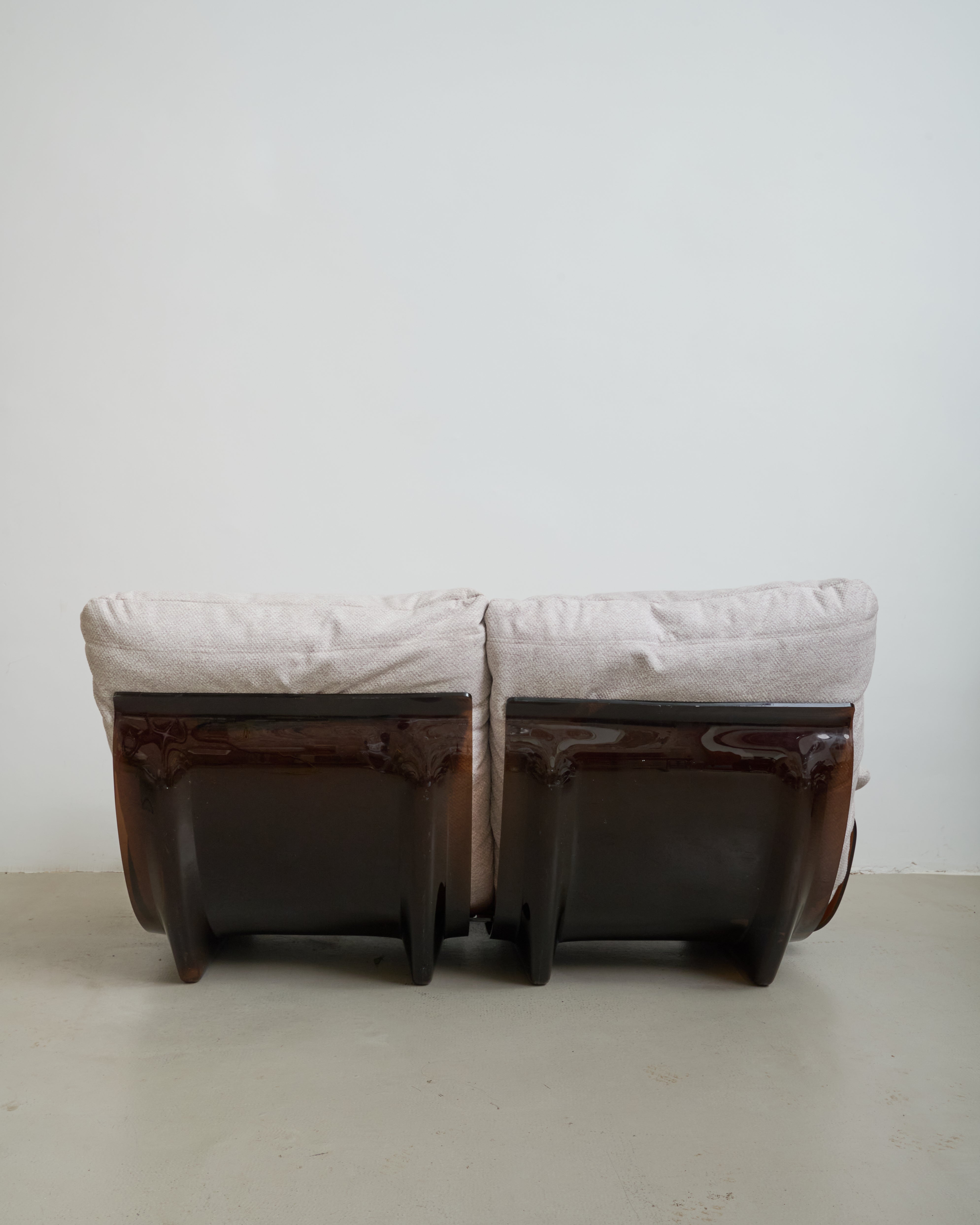 “Wave” fireside chair, Giovanni Offredi, Saporiti, 1970s