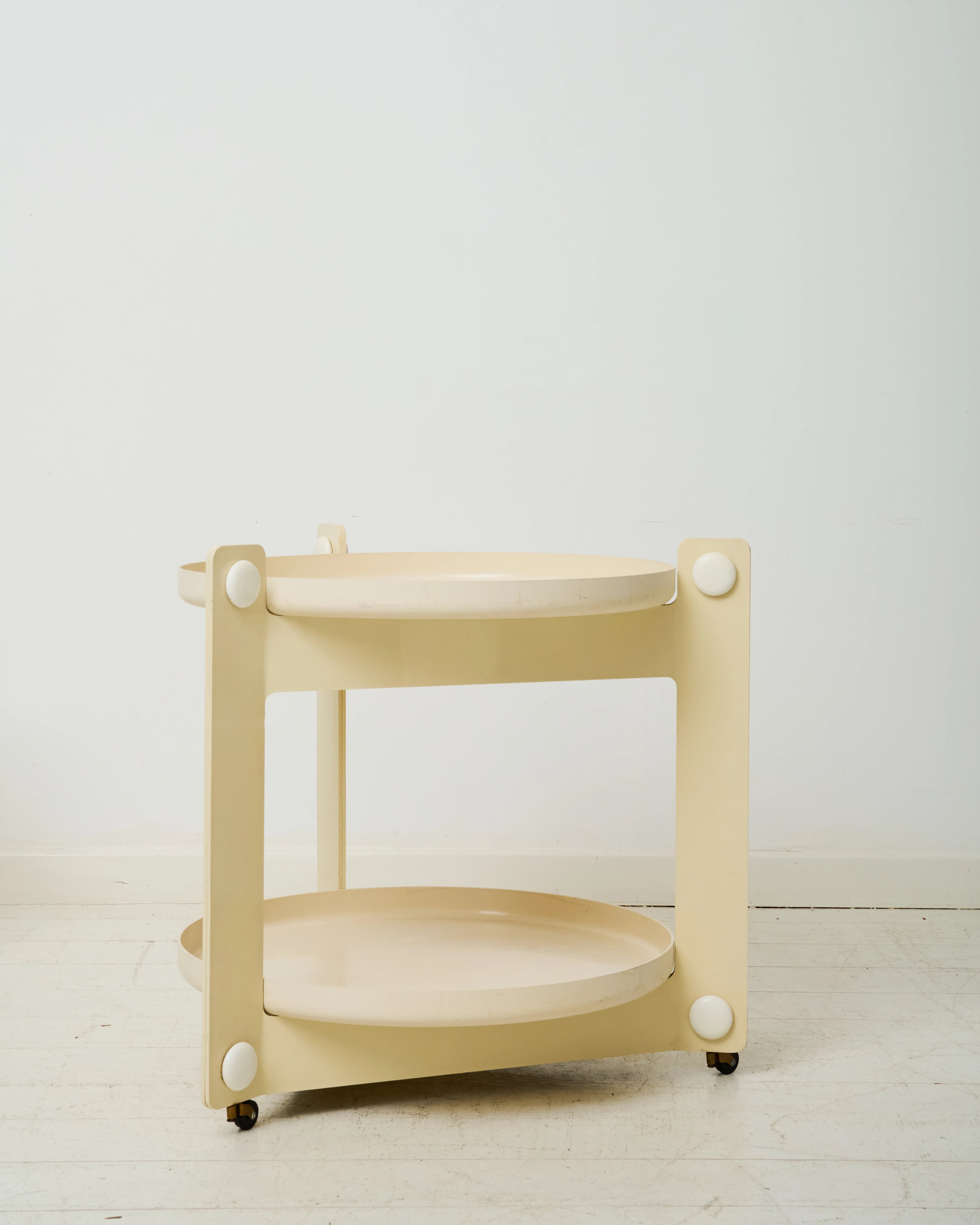 Table d'appoint, Luigi Massoni, Guzzini, 1970-1980