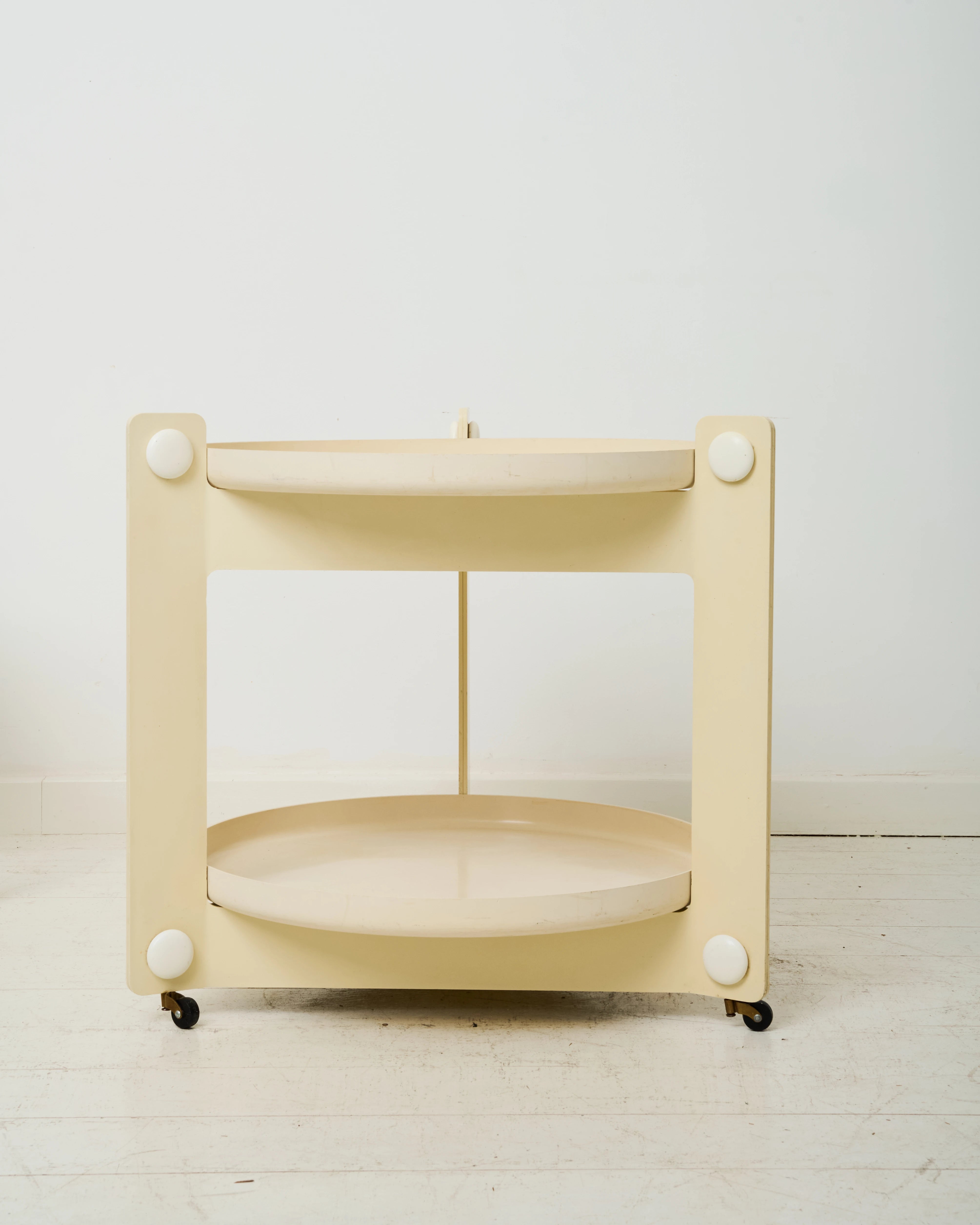 Table d'appoint, Luigi Massoni, Guzzini, 1970-1980