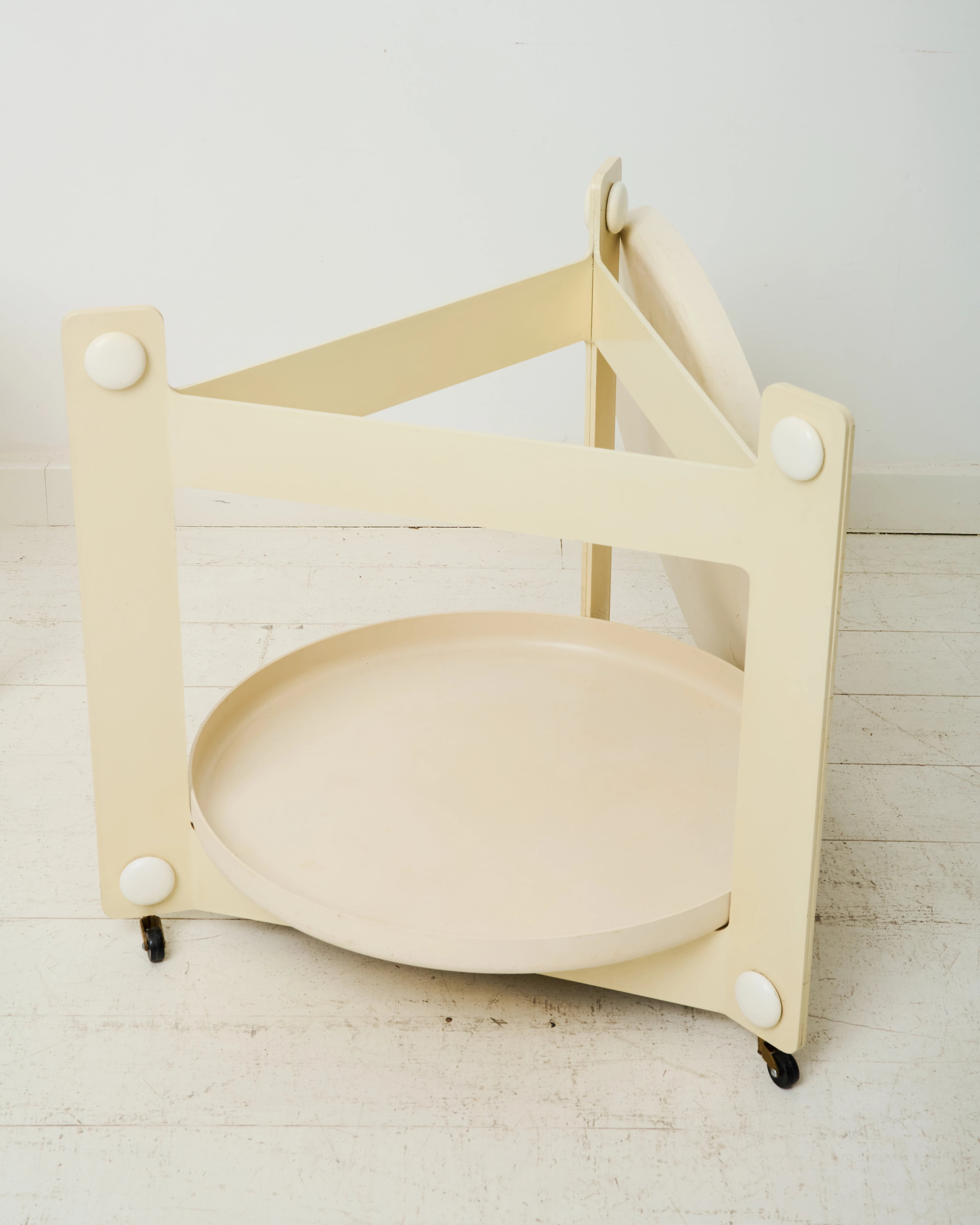 Table d'appoint, Luigi Massoni, Guzzini, 1970-1980