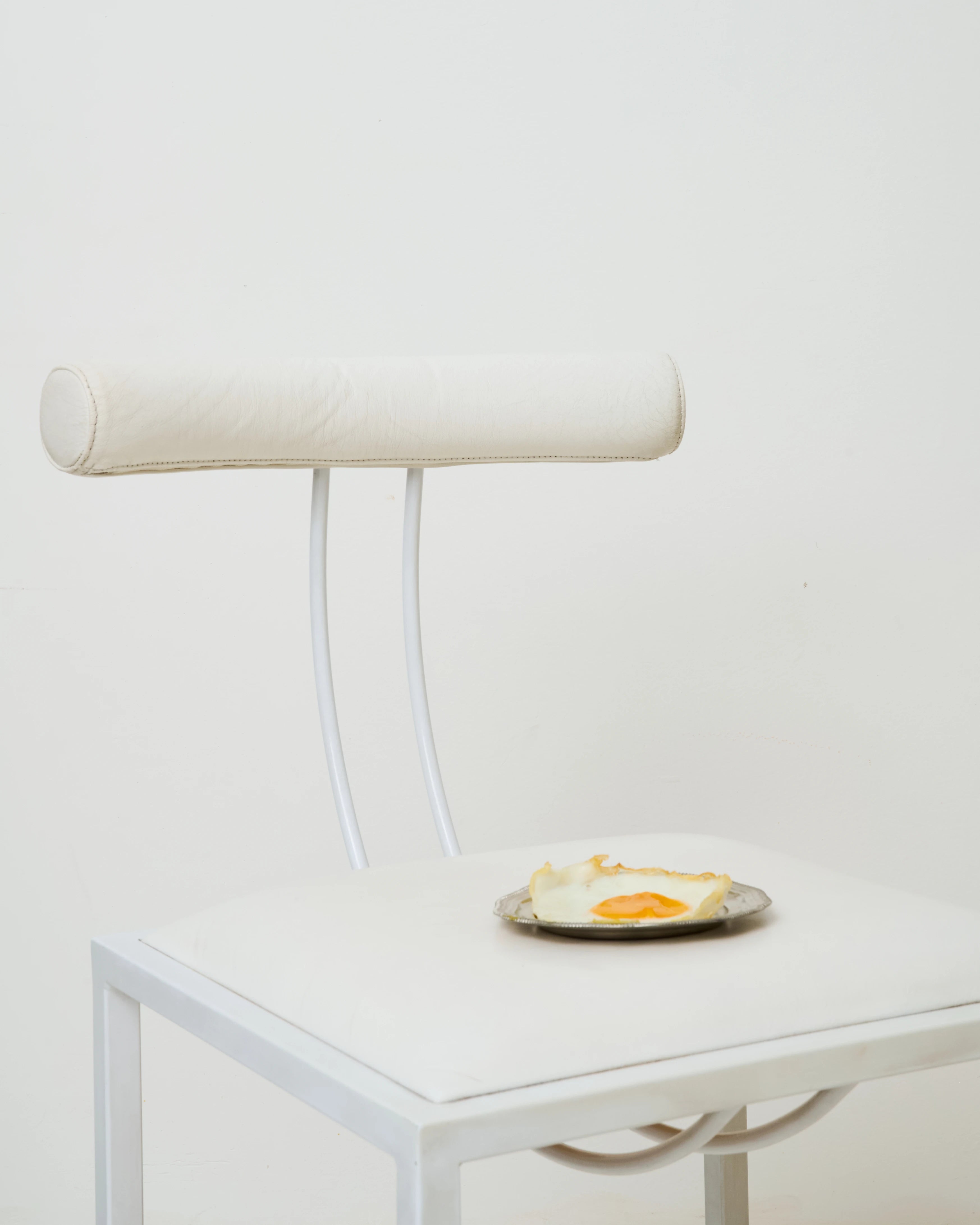 Pair of post-modern chairs, Artelano, 1980s