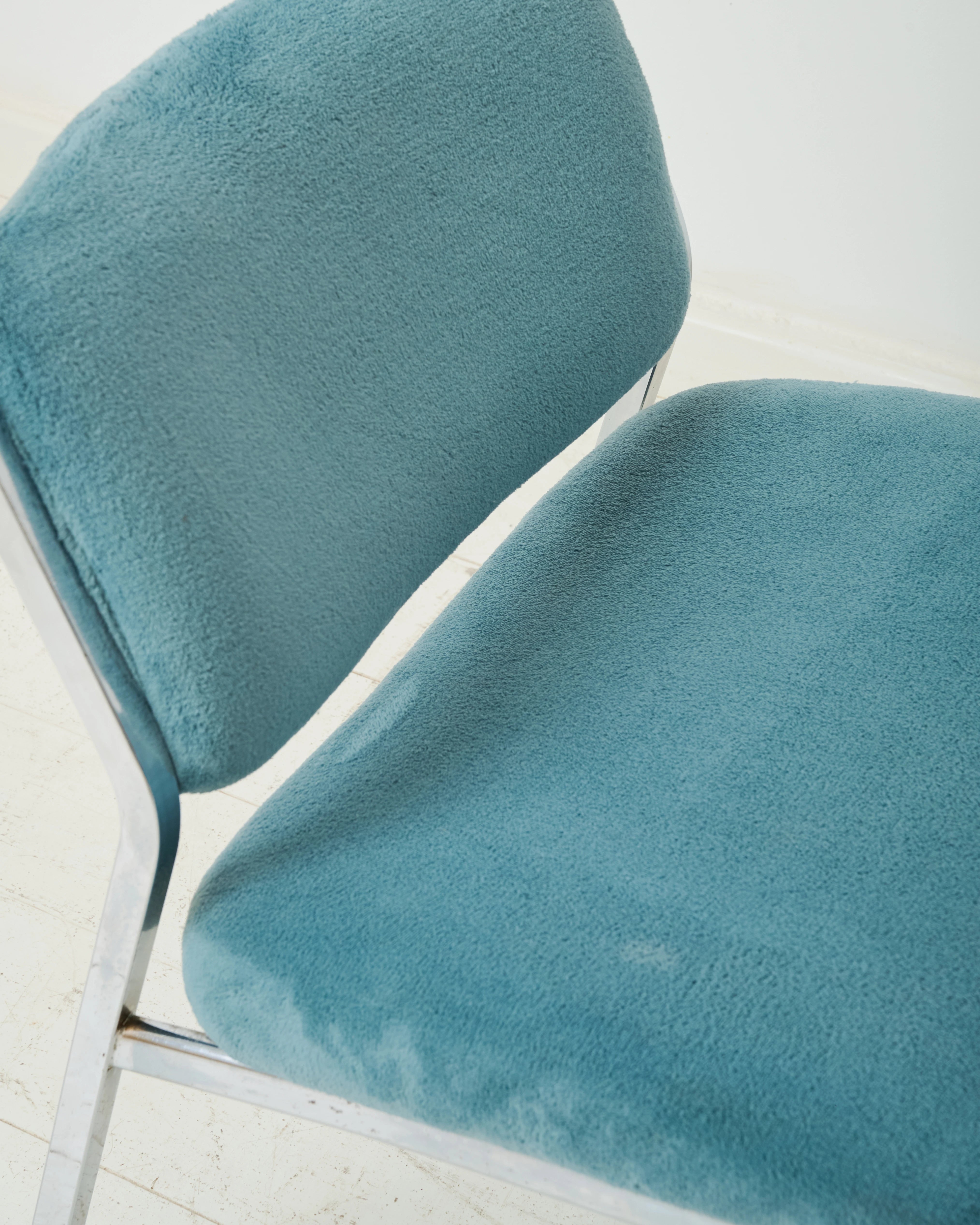 Chauffeuse bleu avec structure en chrome, 1970s