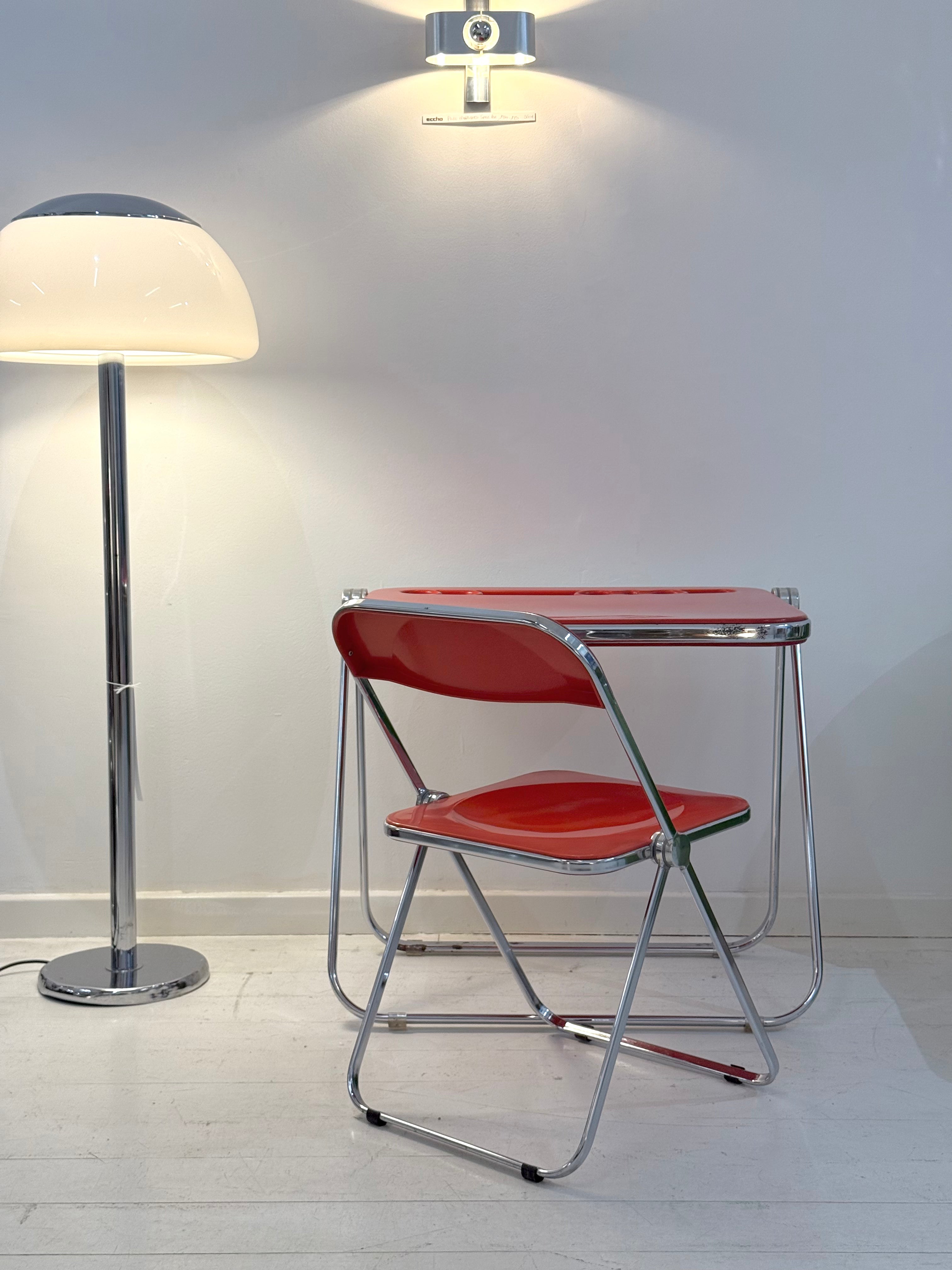 Bureau "Platone" et chaise "Plia", Anonima Castelli, Giancarlo Piretti, 1970s