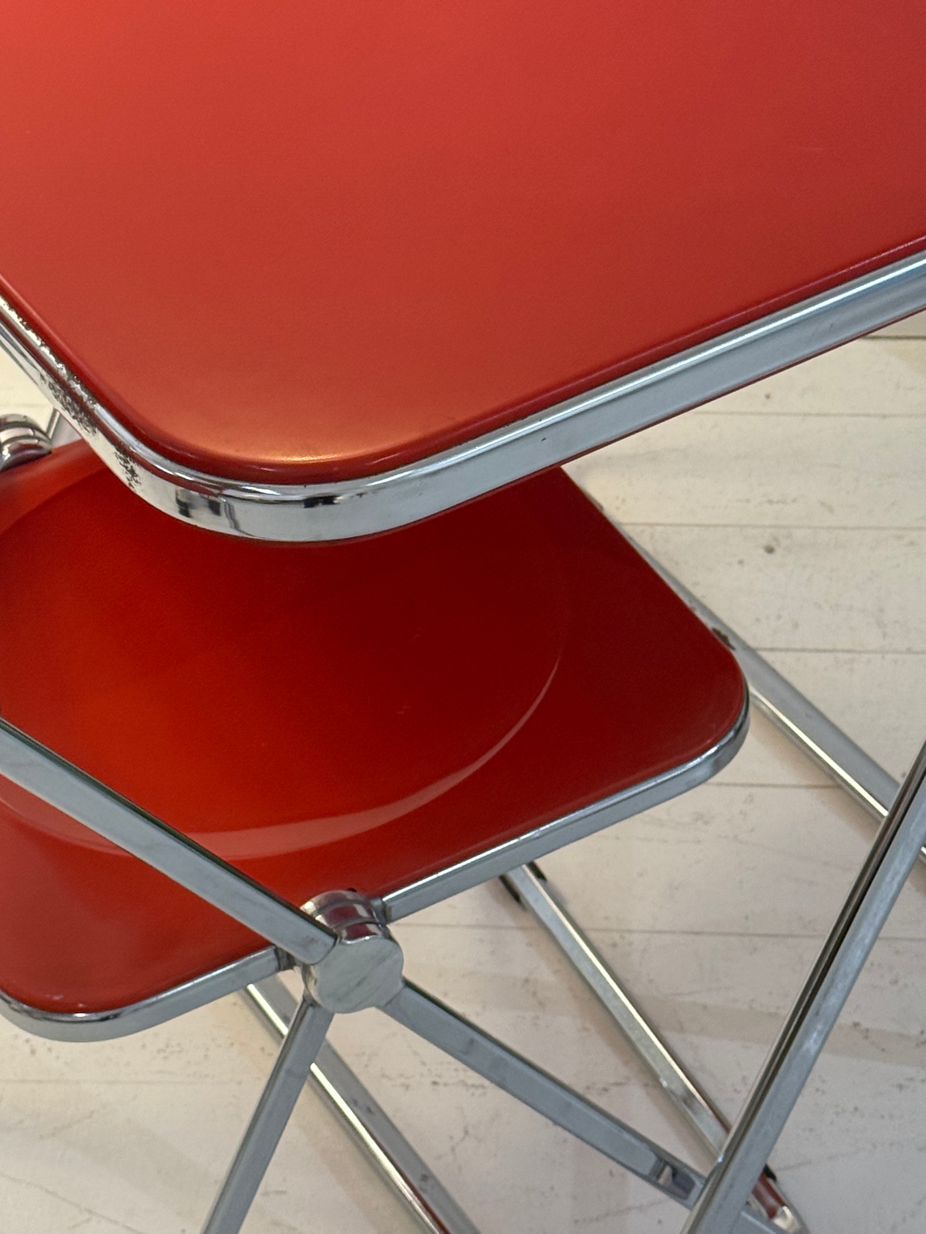 Bureau "Platone" et chaise "Plia", Anonima Castelli, Giancarlo Piretti, 1970s