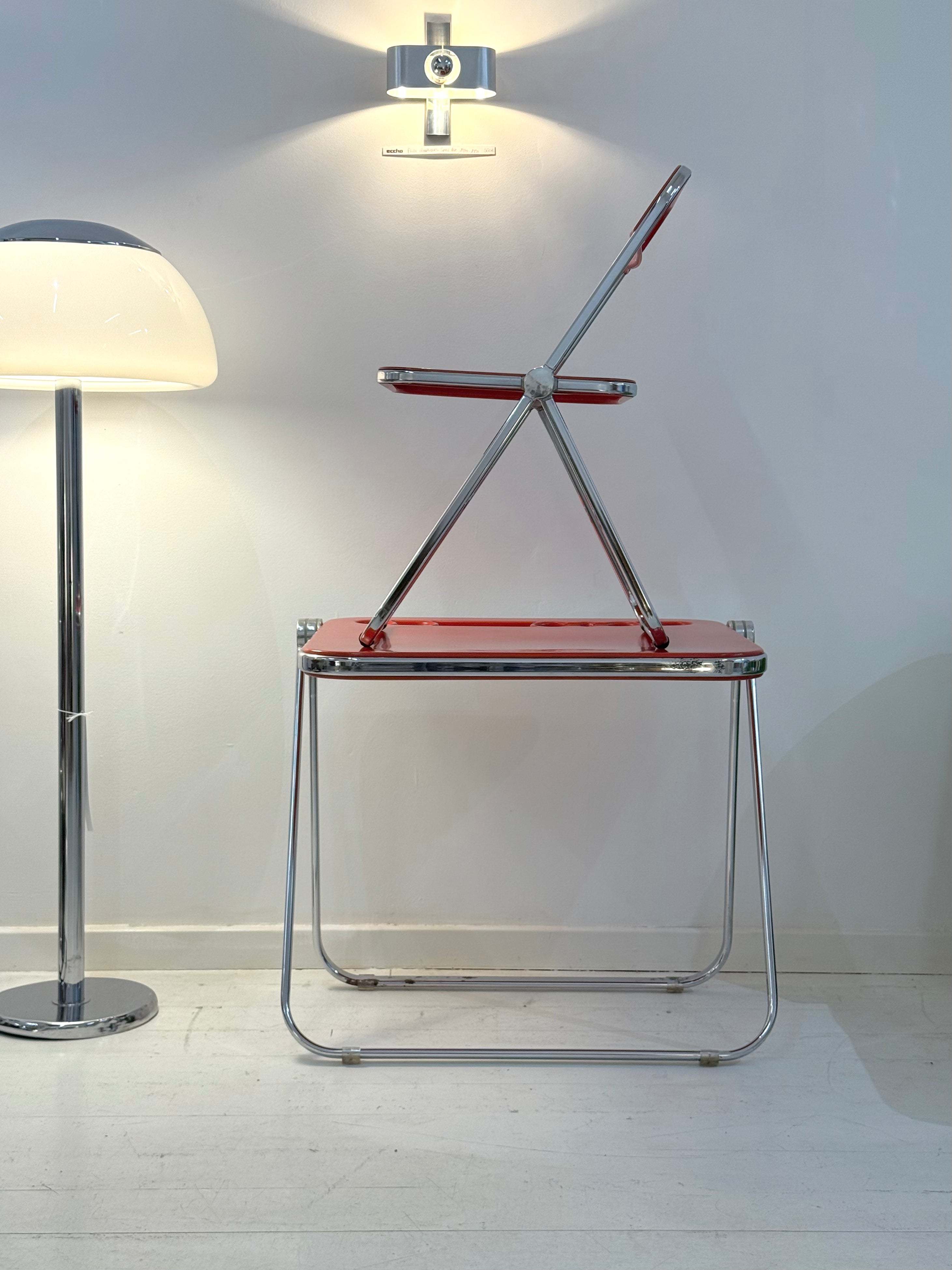 Bureau "Platone" et chaise "Plia", Anonima Castelli, Giancarlo Piretti, 1970s