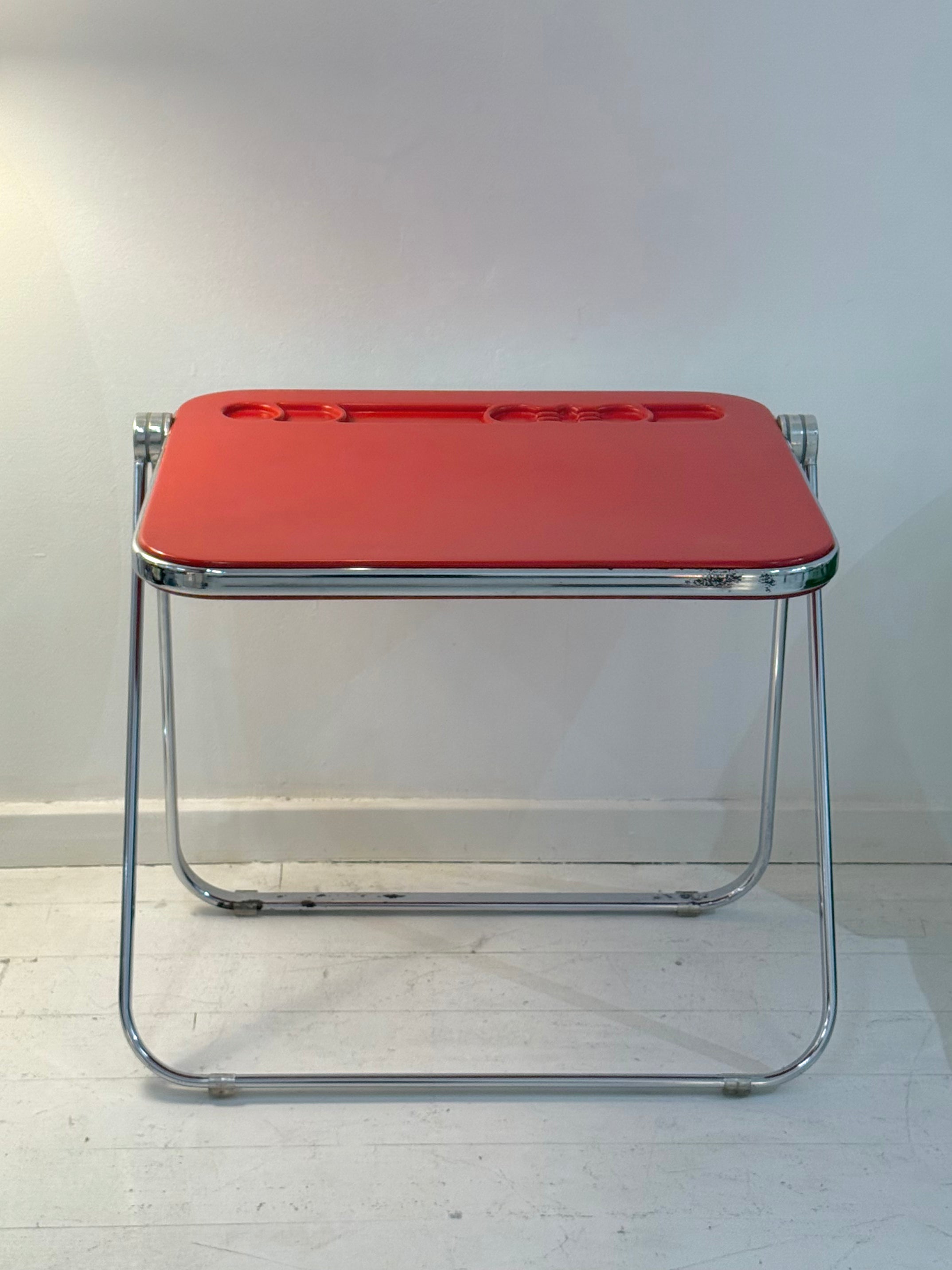 Bureau "Platone" et chaise "Plia", Anonima Castelli, Giancarlo Piretti, 1970s