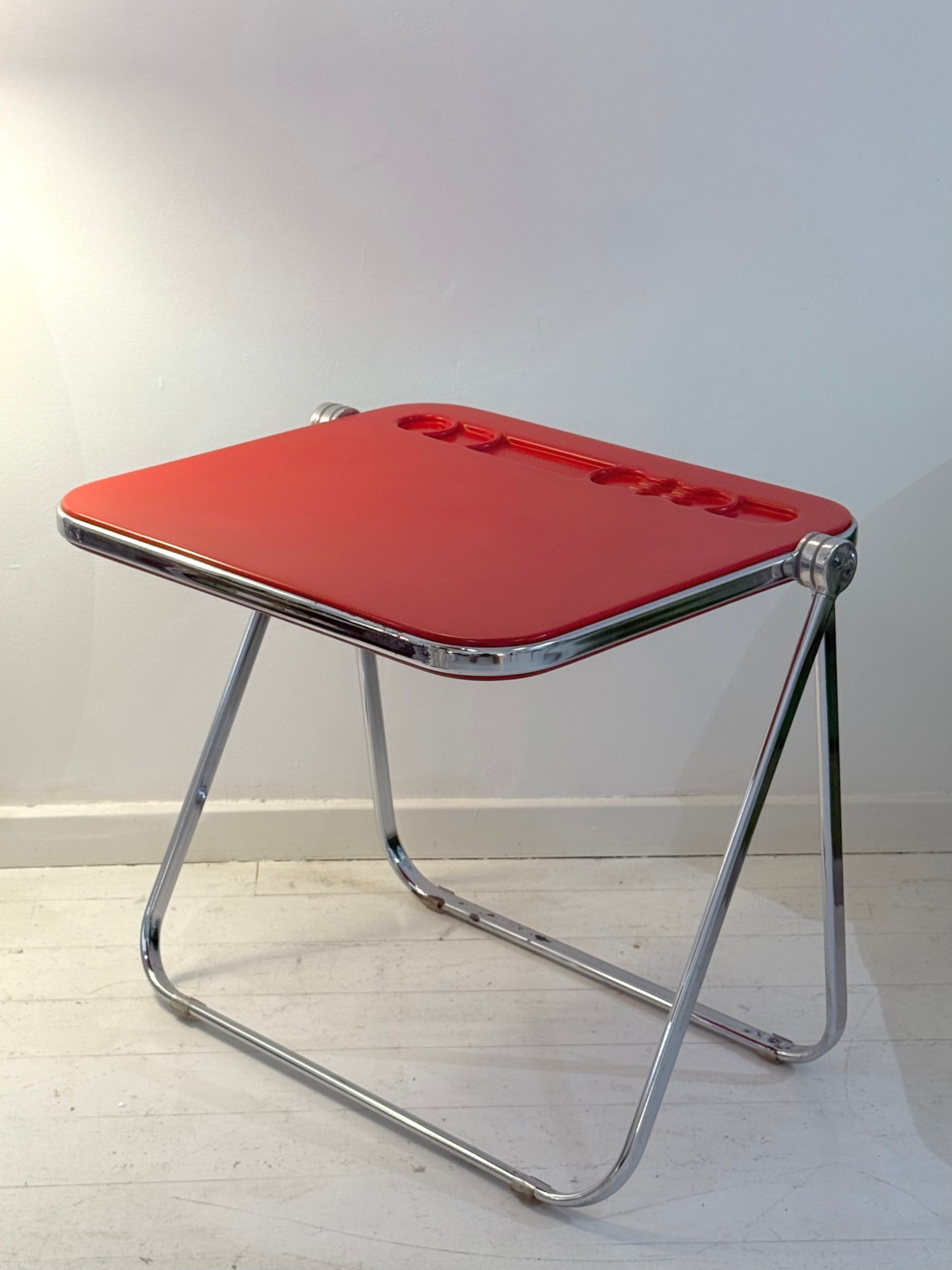 Bureau "Platone" et chaise "Plia", Anonima Castelli, Giancarlo Piretti, 1970s