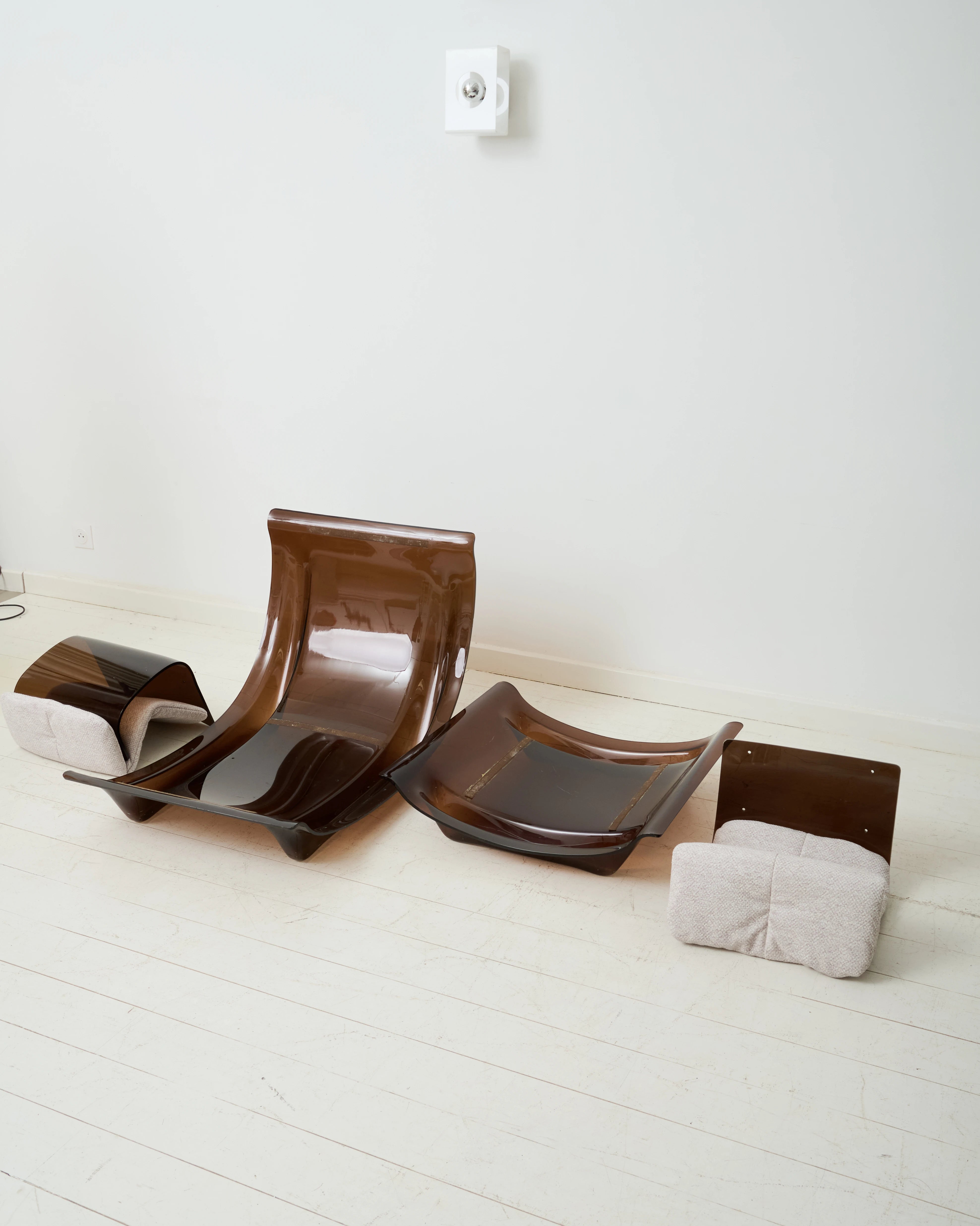 “Wave” fireside chair, Giovanni Offredi, Saporiti, 1970s