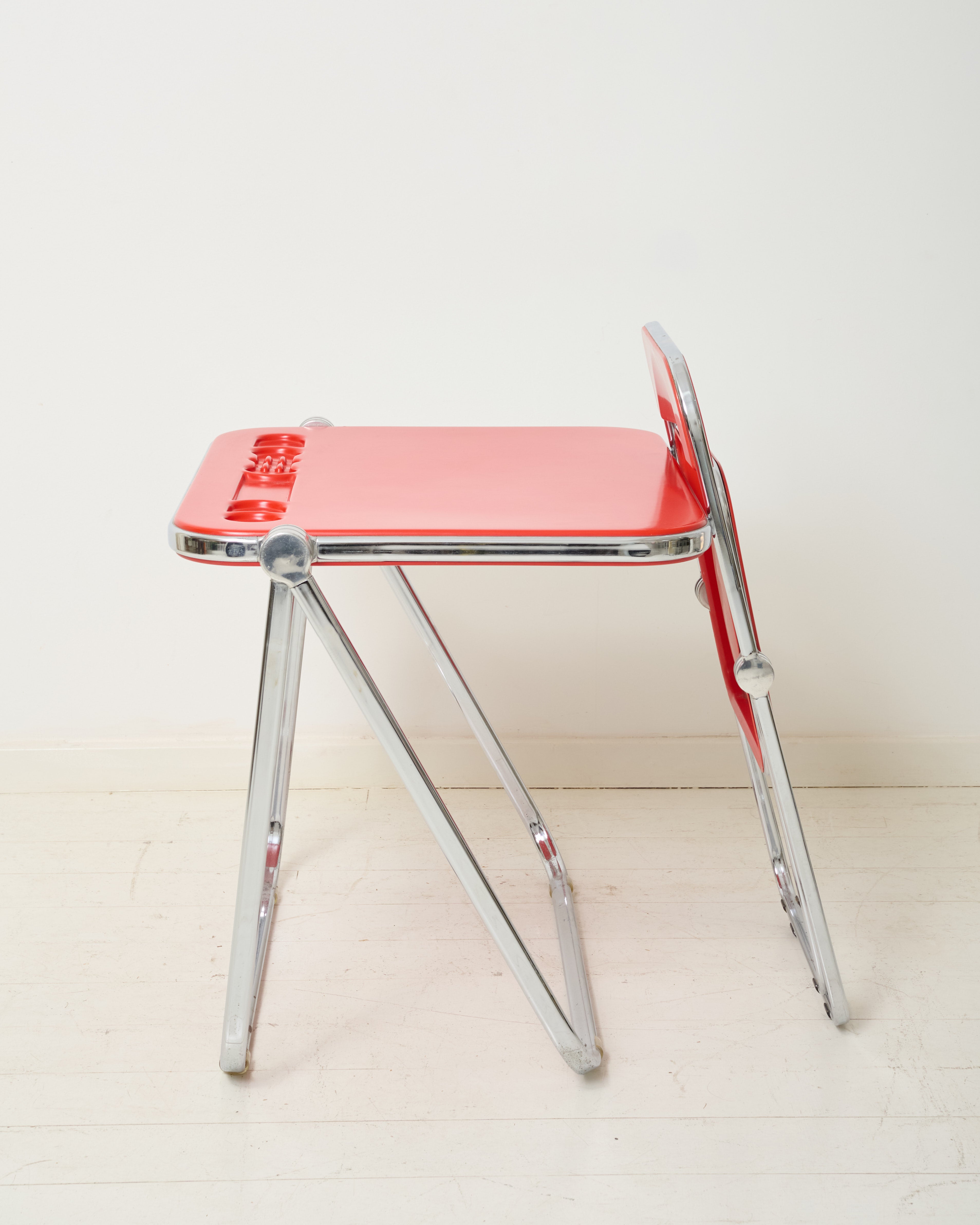 Bureau "Platone" et chaise "Plia", Anonima Castelli, Giancarlo Piretti, 1970s