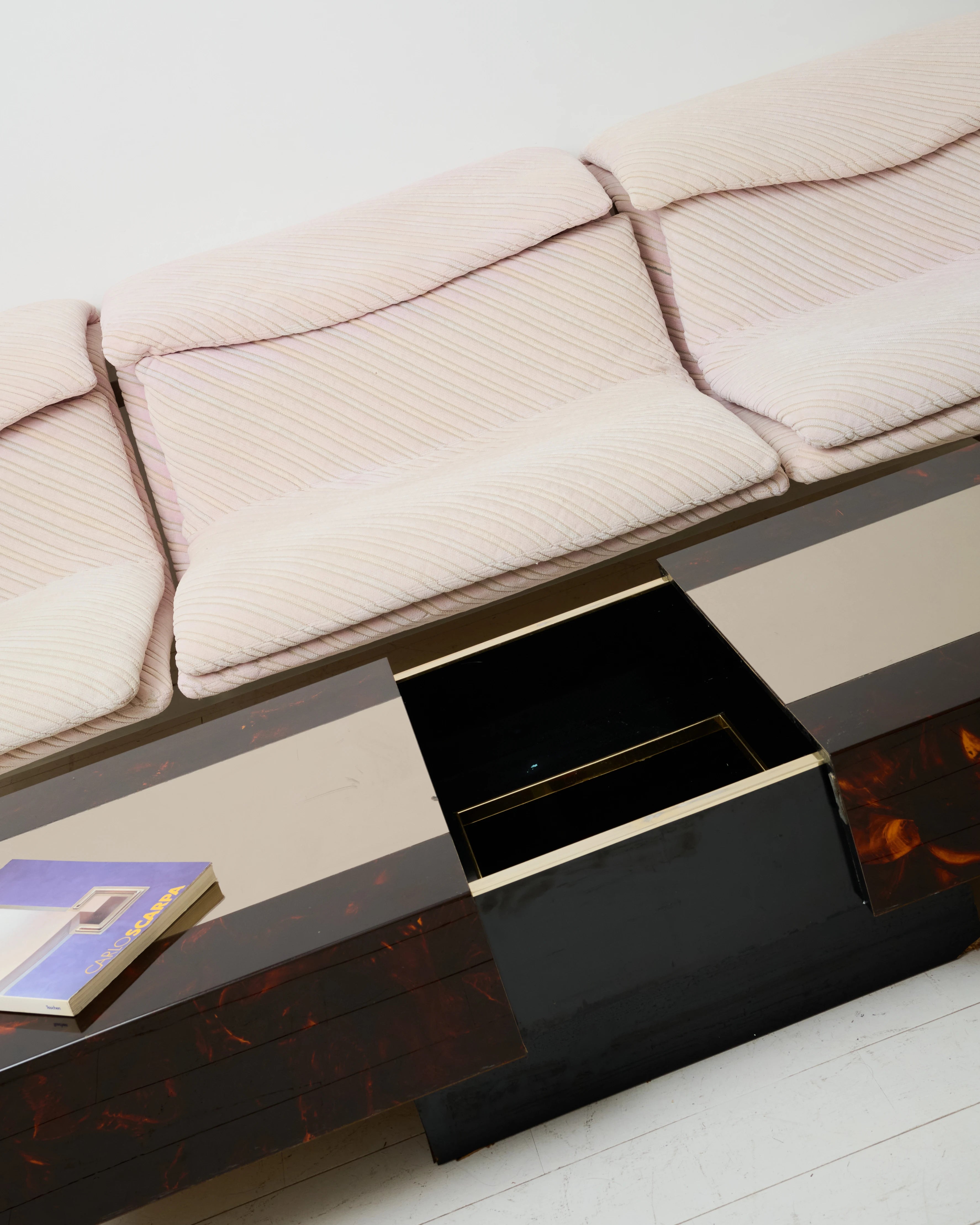 “Wave” fireside chair, Giovanni Offredi, Saporiti, 1970s