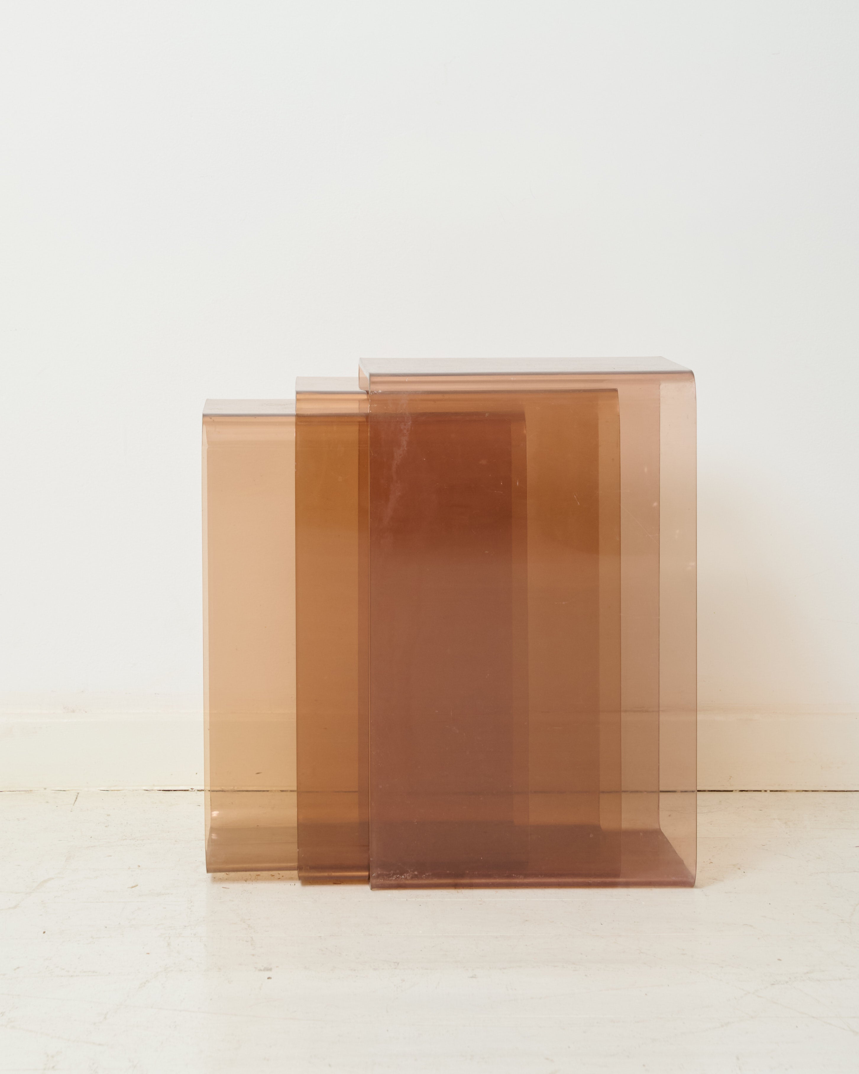 Medium-sized side table in Altuglas, Michel Dumas, Roche Bobois, 1970s