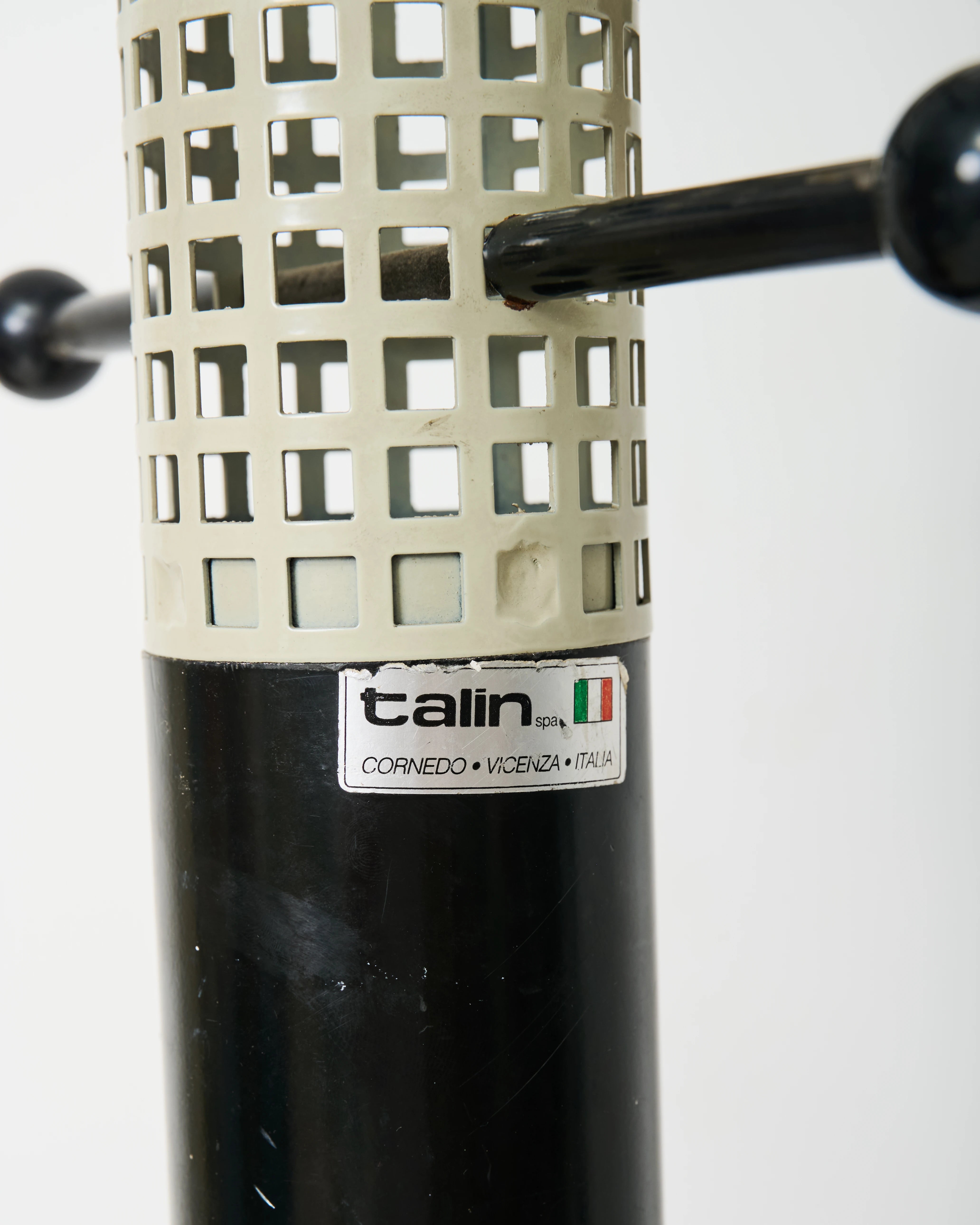 Porte-manteau gris et noir, Talin Italy, 1980