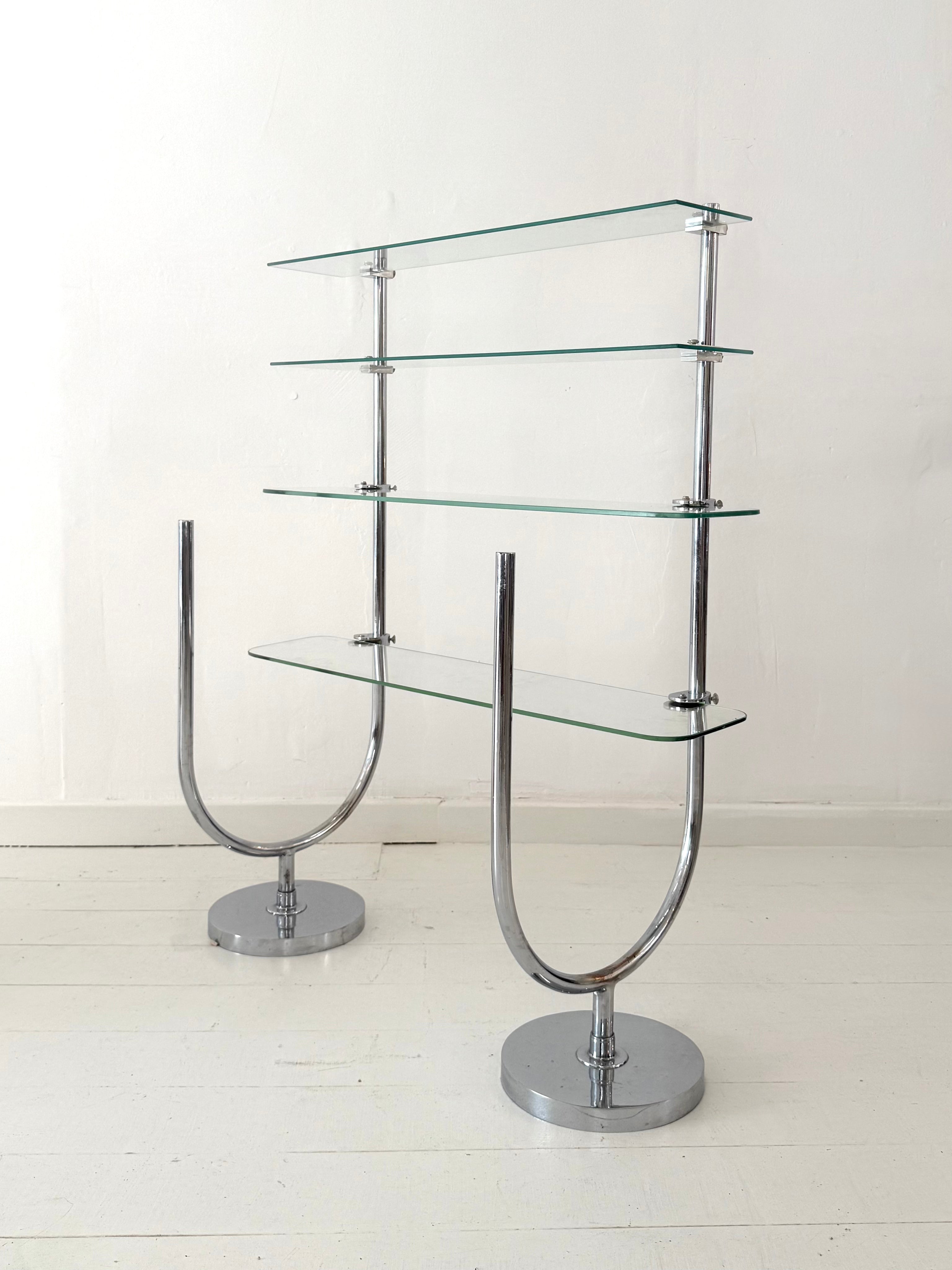 Etagère tubulaire, 1970s