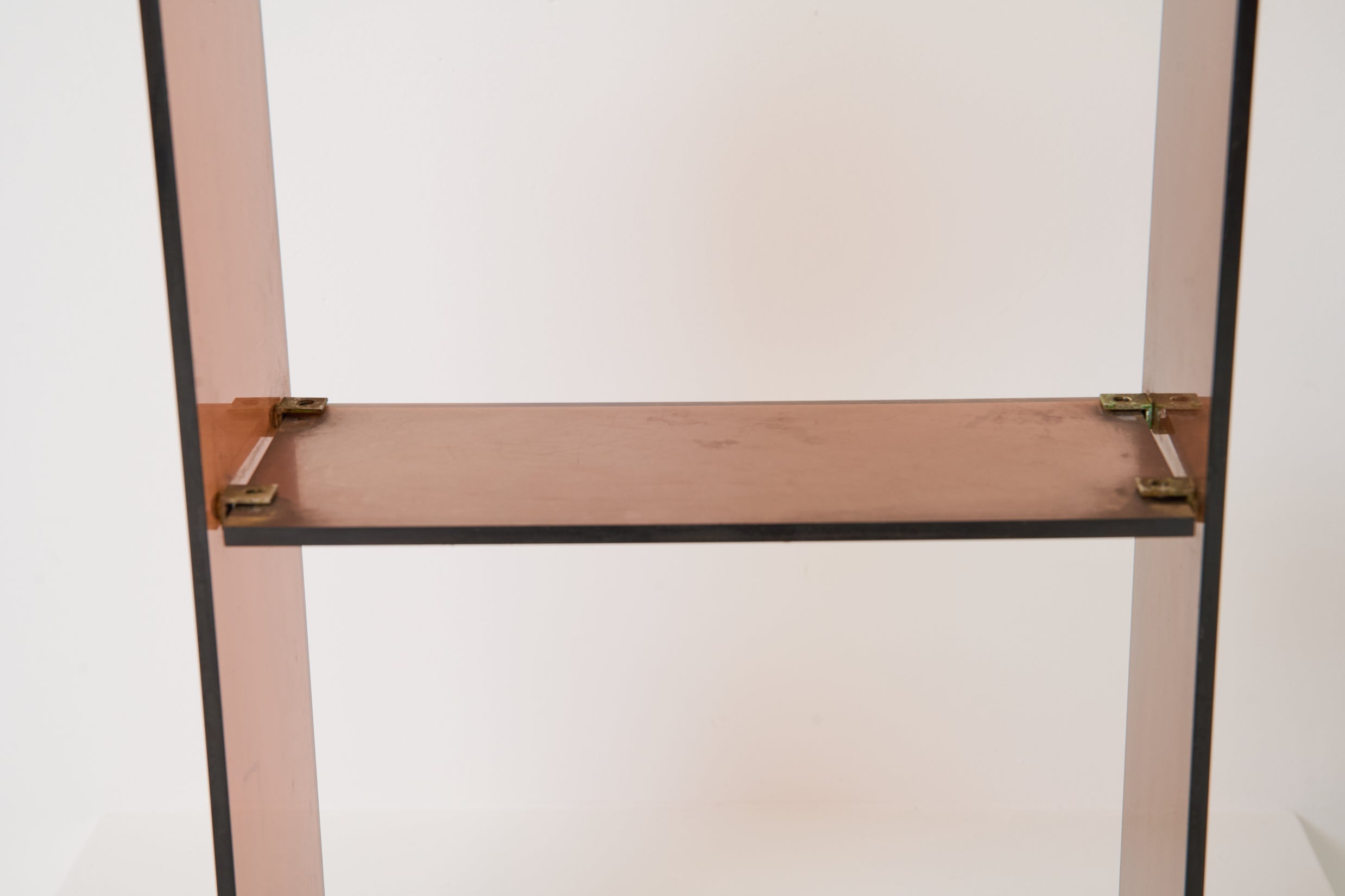 Etagères plexiglas fumé, 1970s