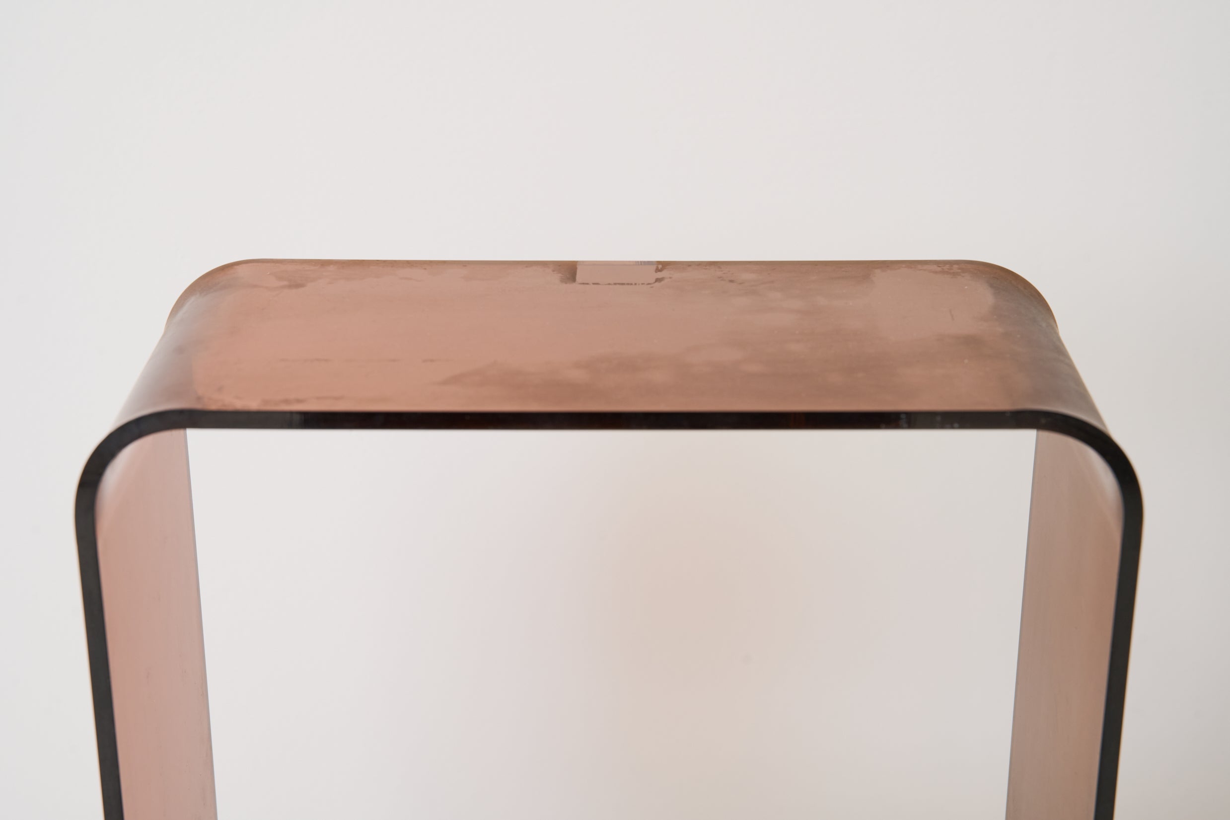 Etagères plexiglas fumé, 1970s