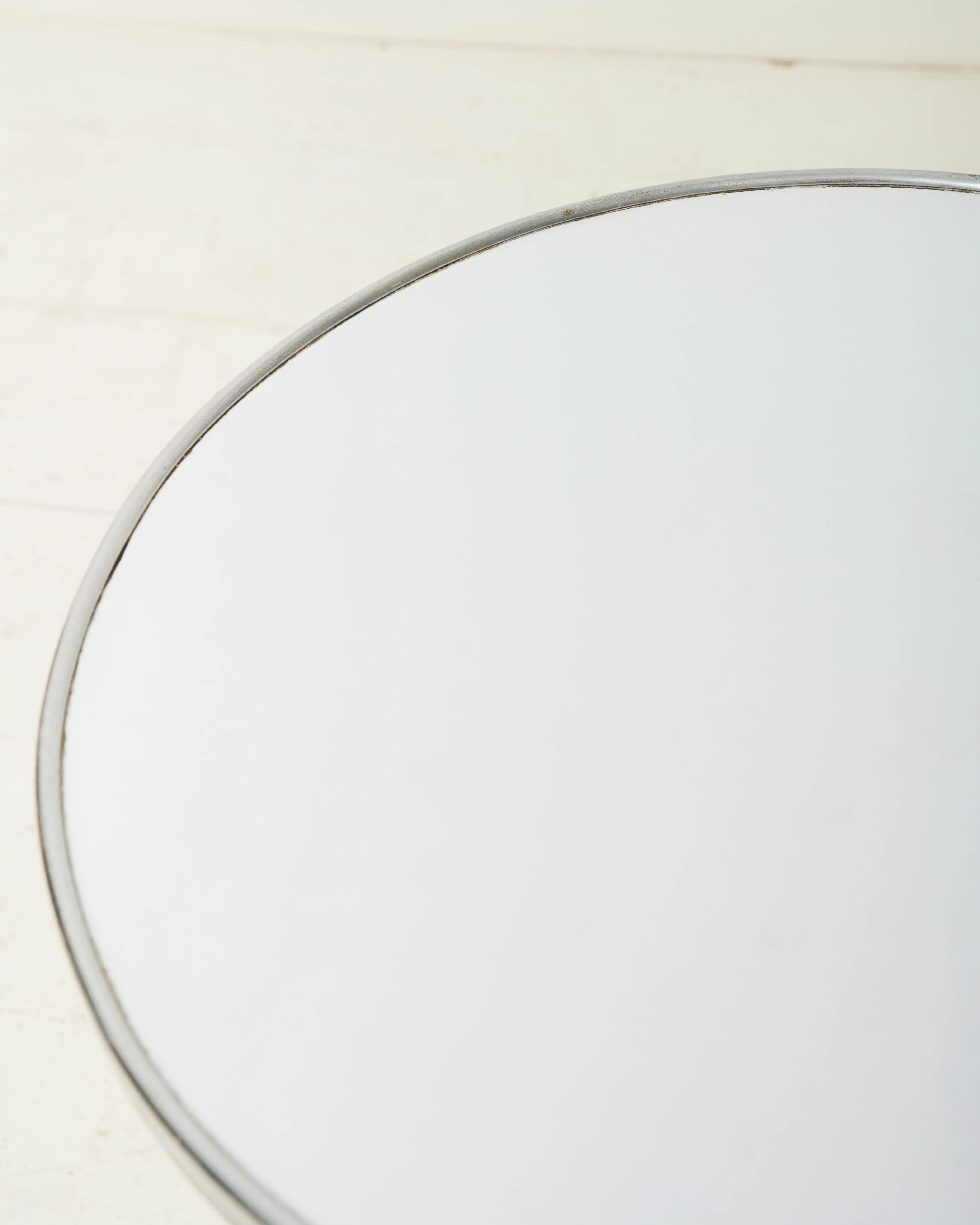 Table d'appoint métal blanc et inox, 1970s