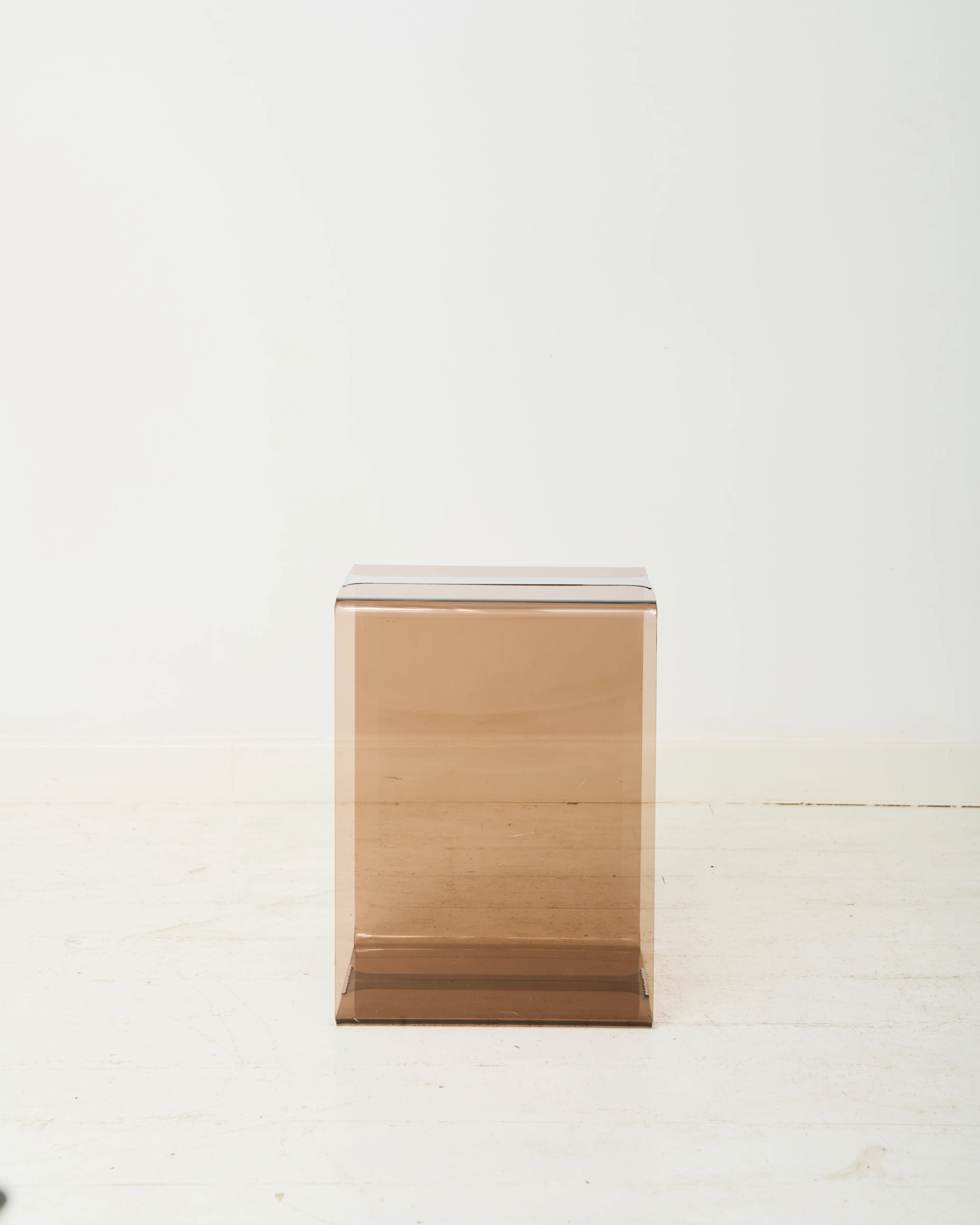 Bout de canapé haut en chrome et verre fumé, 1970s