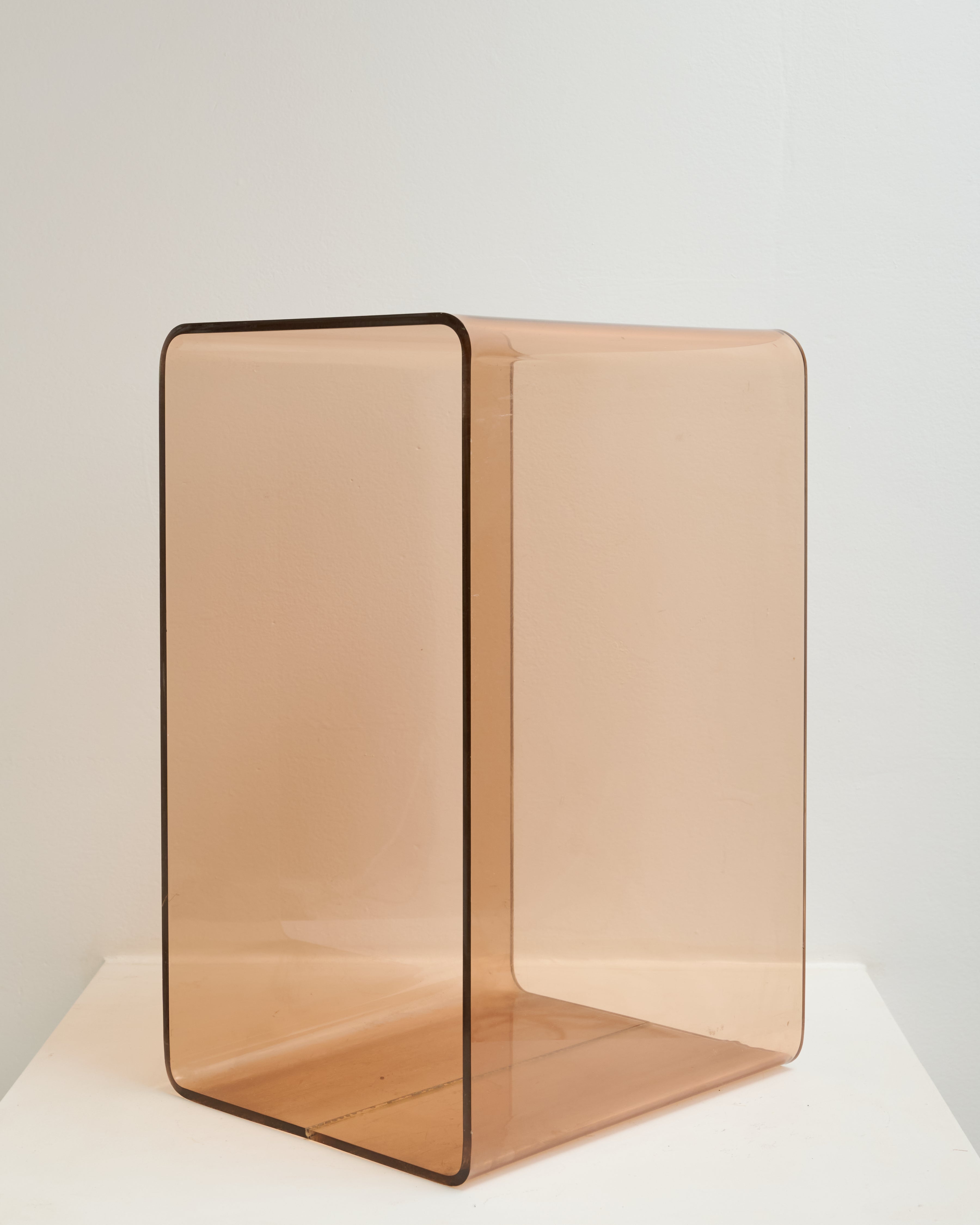 Medium-sized side table in Altuglas, Michel Dumas, Roche Bobois, 1970s