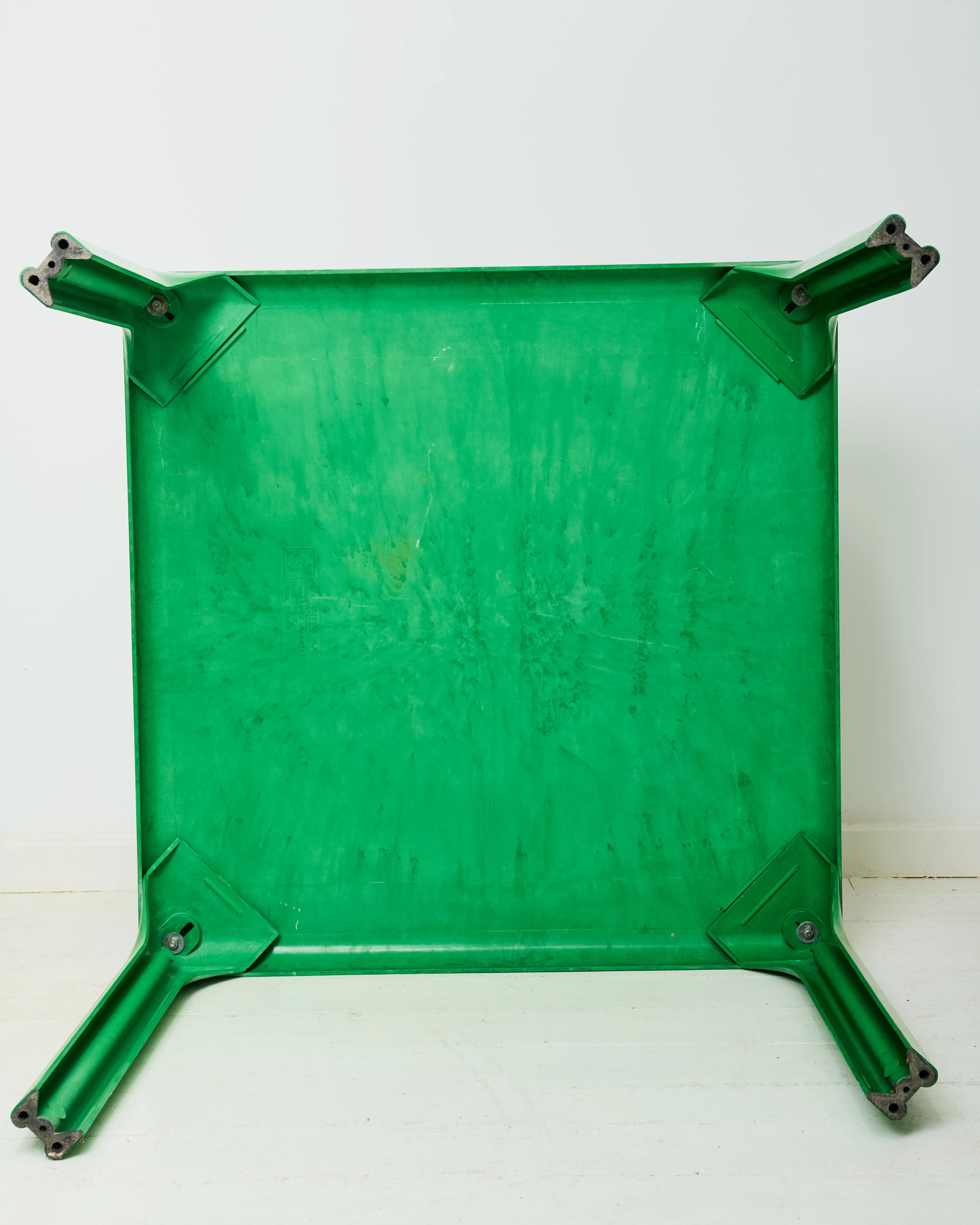 Table "Stadio 100" (1 sur 2), Vico Magistretti, Artemide, 1970-1980