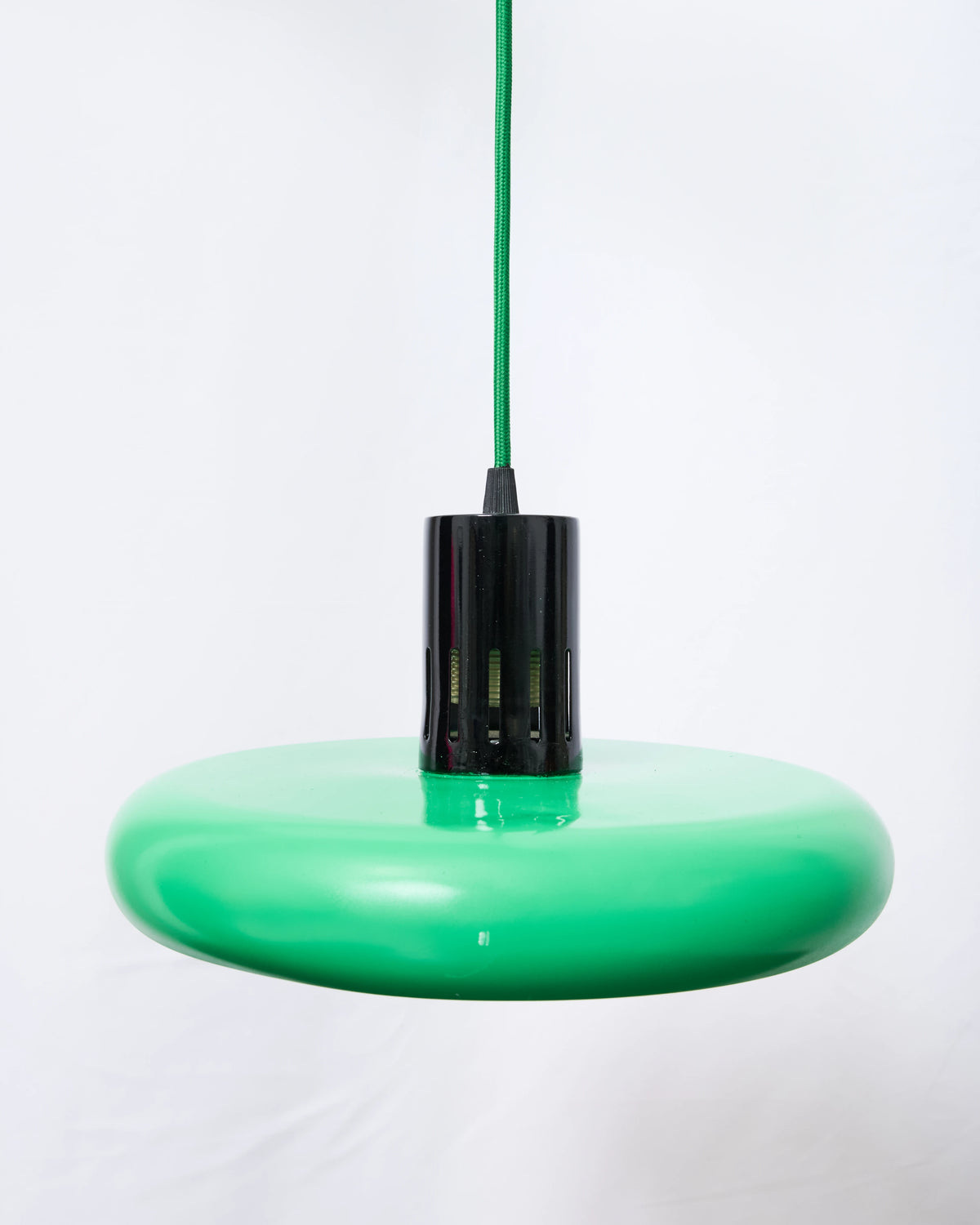 Suspension en métal vert et noir, post-moderne, 1980s