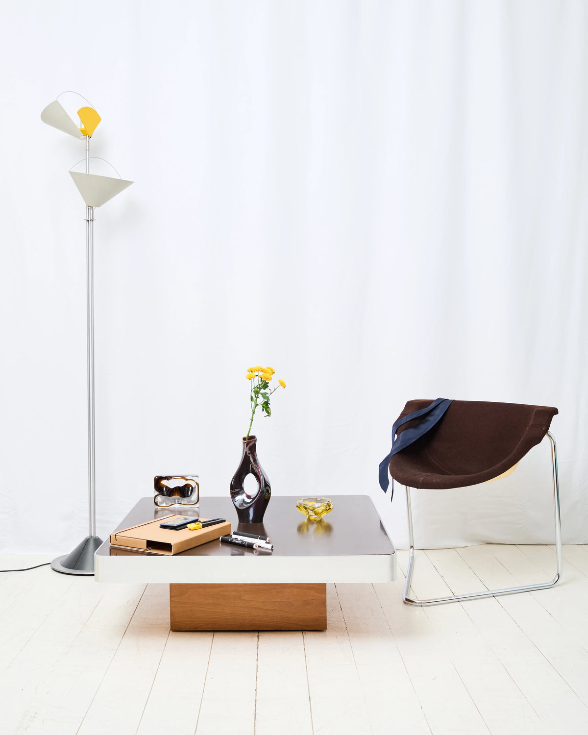Table basse marron et aluminium brossé, Italie, 1970s