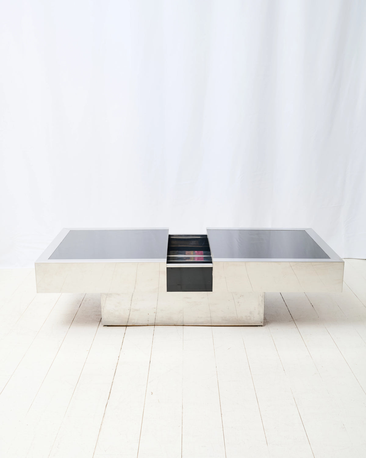 Table basse bar noire et chrome, Willy Rizzo, Cidue, 1970s