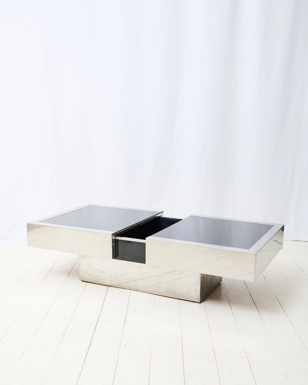 Table basse bar noire et chrome, Willy Rizzo, Cidue, 1970s
