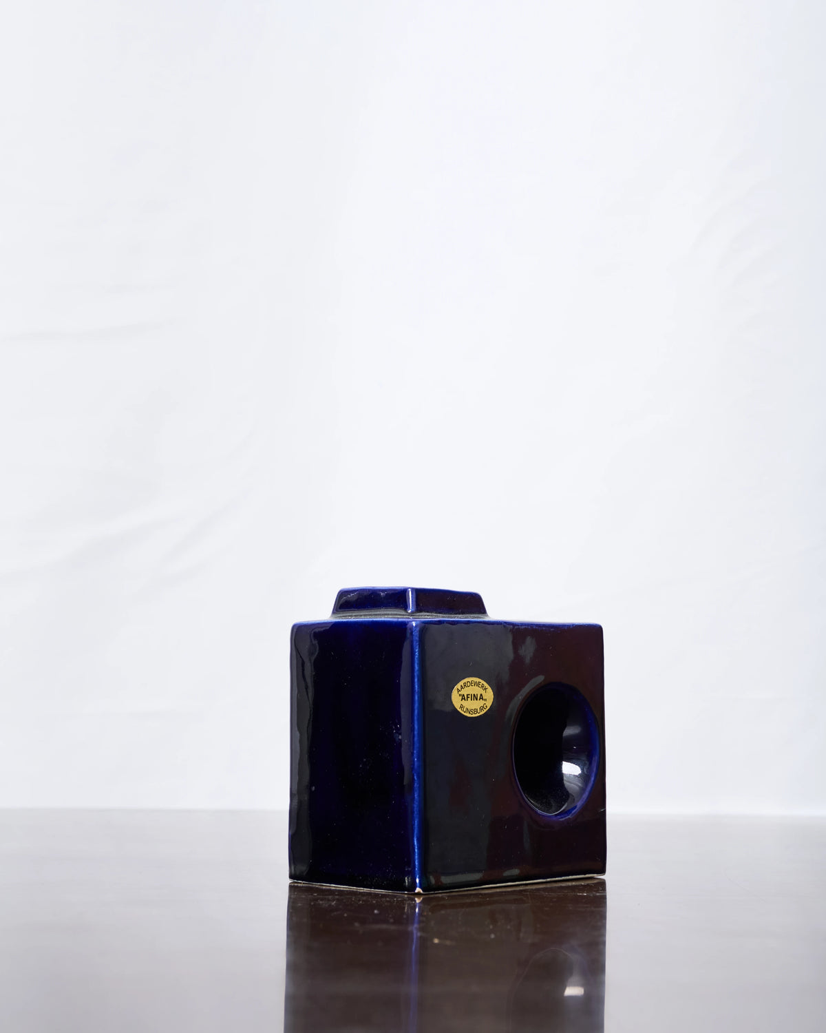 Vase cheminée en faïence, Afina Rijnsburg, 1960s