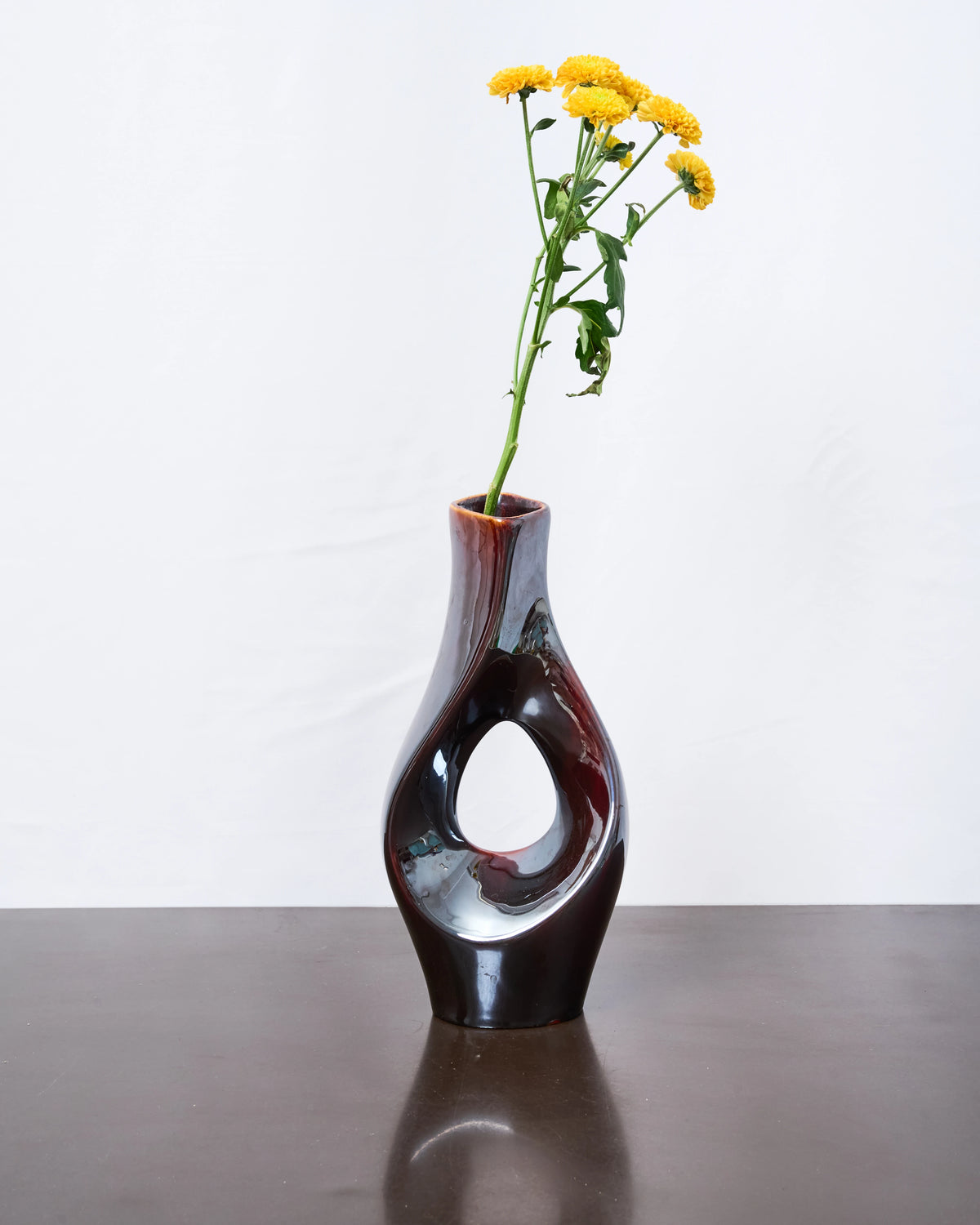 Vase en céramique marron irisé, dlg Bertoncello, 1970s