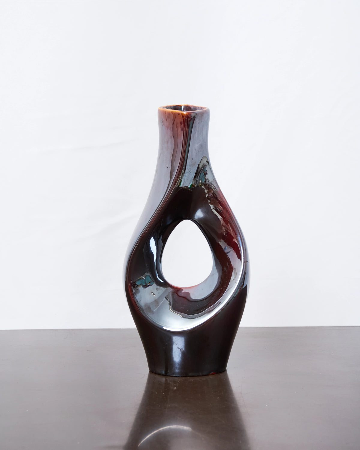Vase en céramique marron irisé, dlg Bertoncello, 1970s