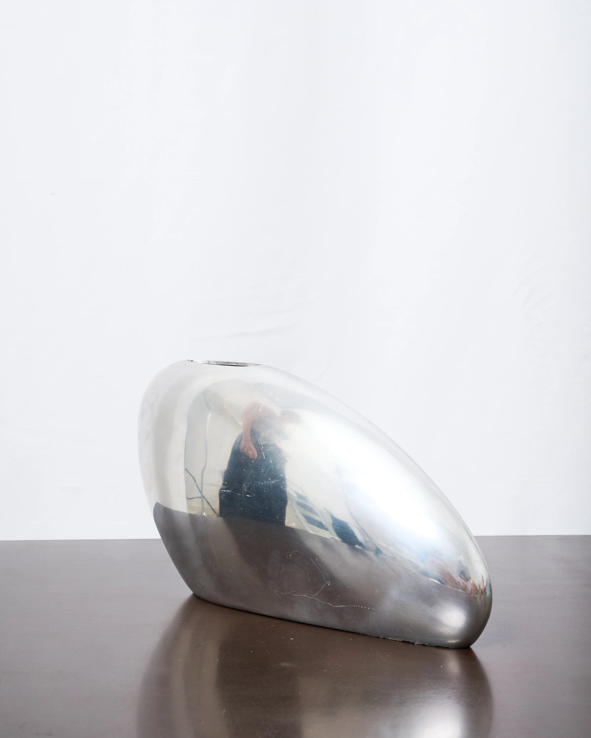 Vase en fonte aluminium "Aérodynamique", 1970s